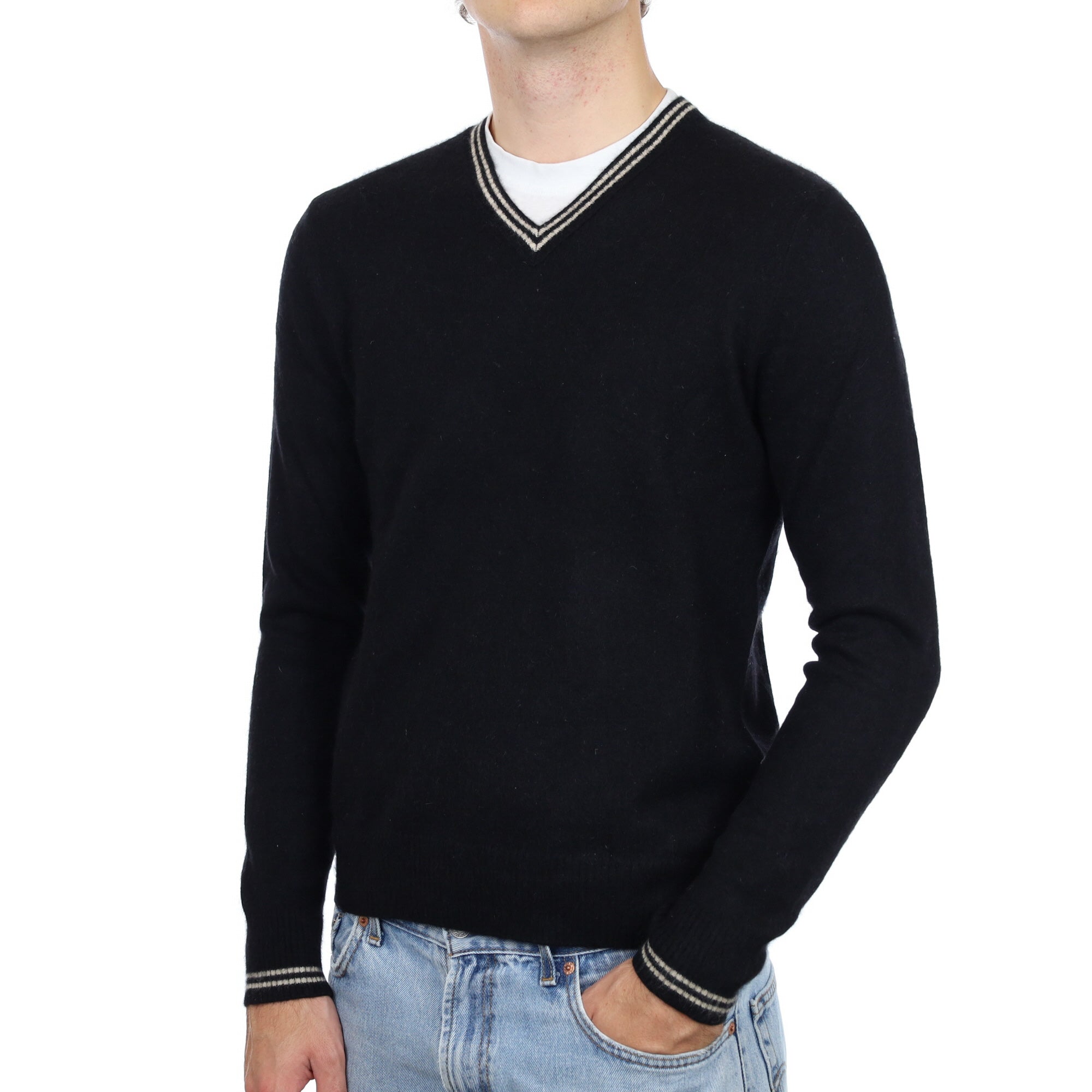Men's Black Cashmere V Neck Jumper Medium