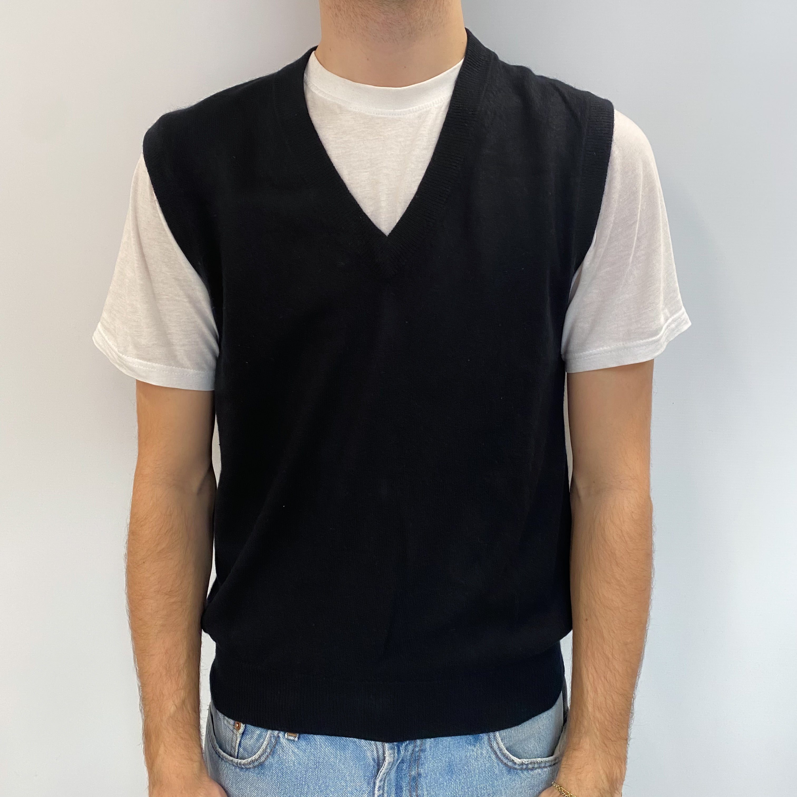 Men's Black Cashmere V Neck Tank Top Medium