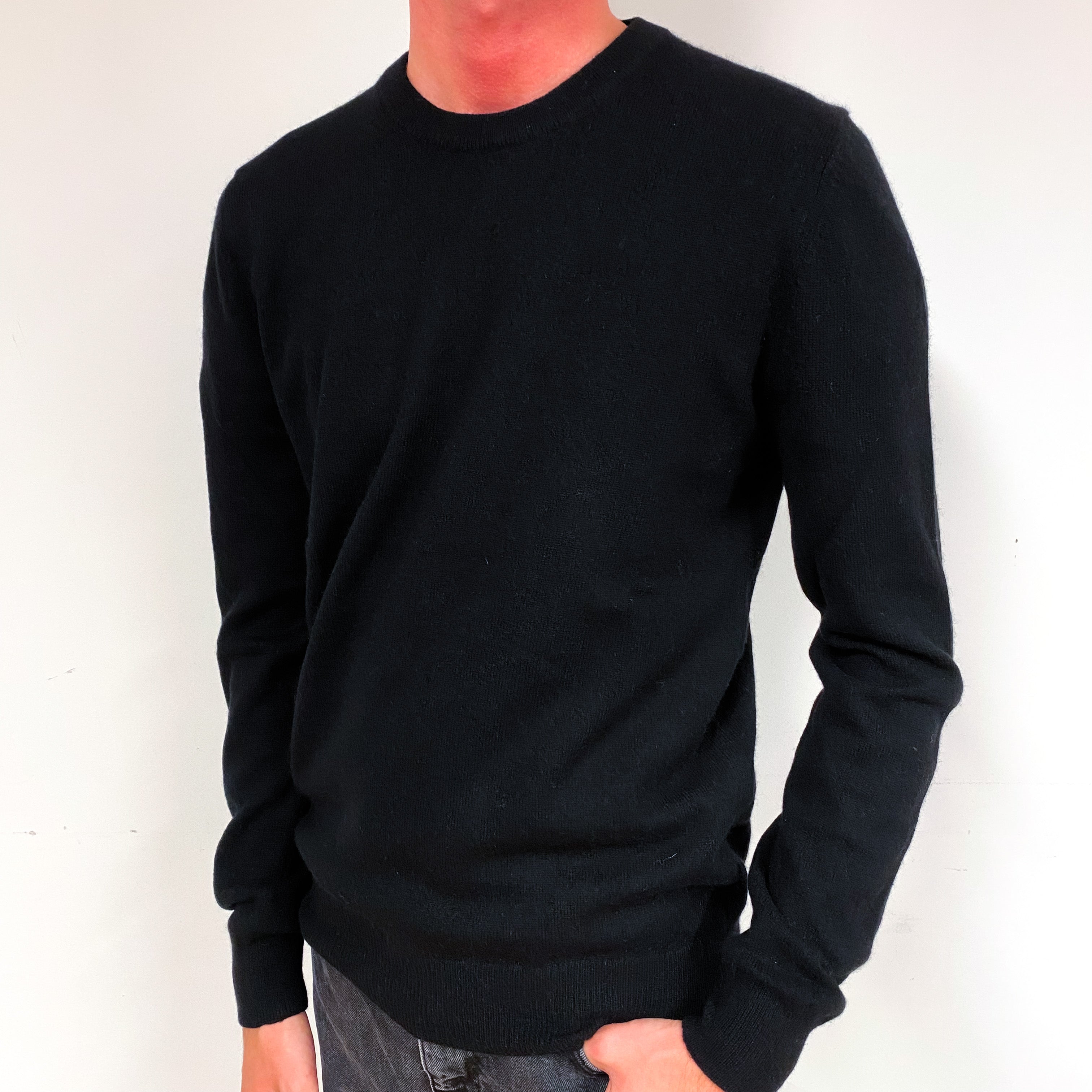 Men's Black Cashmere Crew Neck Jumper Small