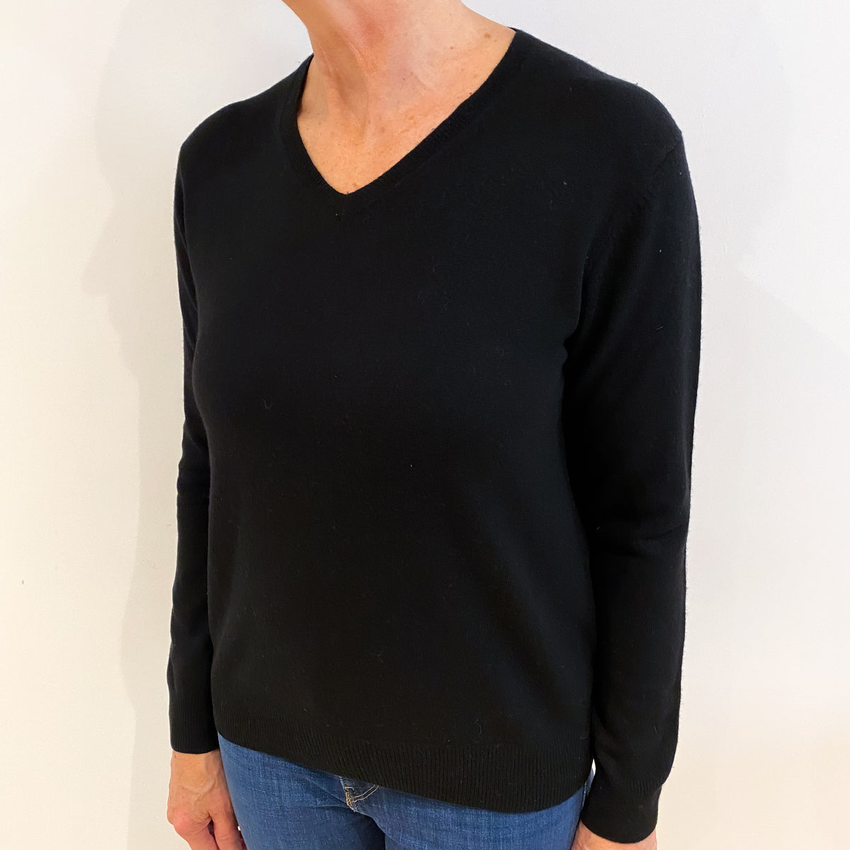 Black Cashmere V Neck Jumper Medium