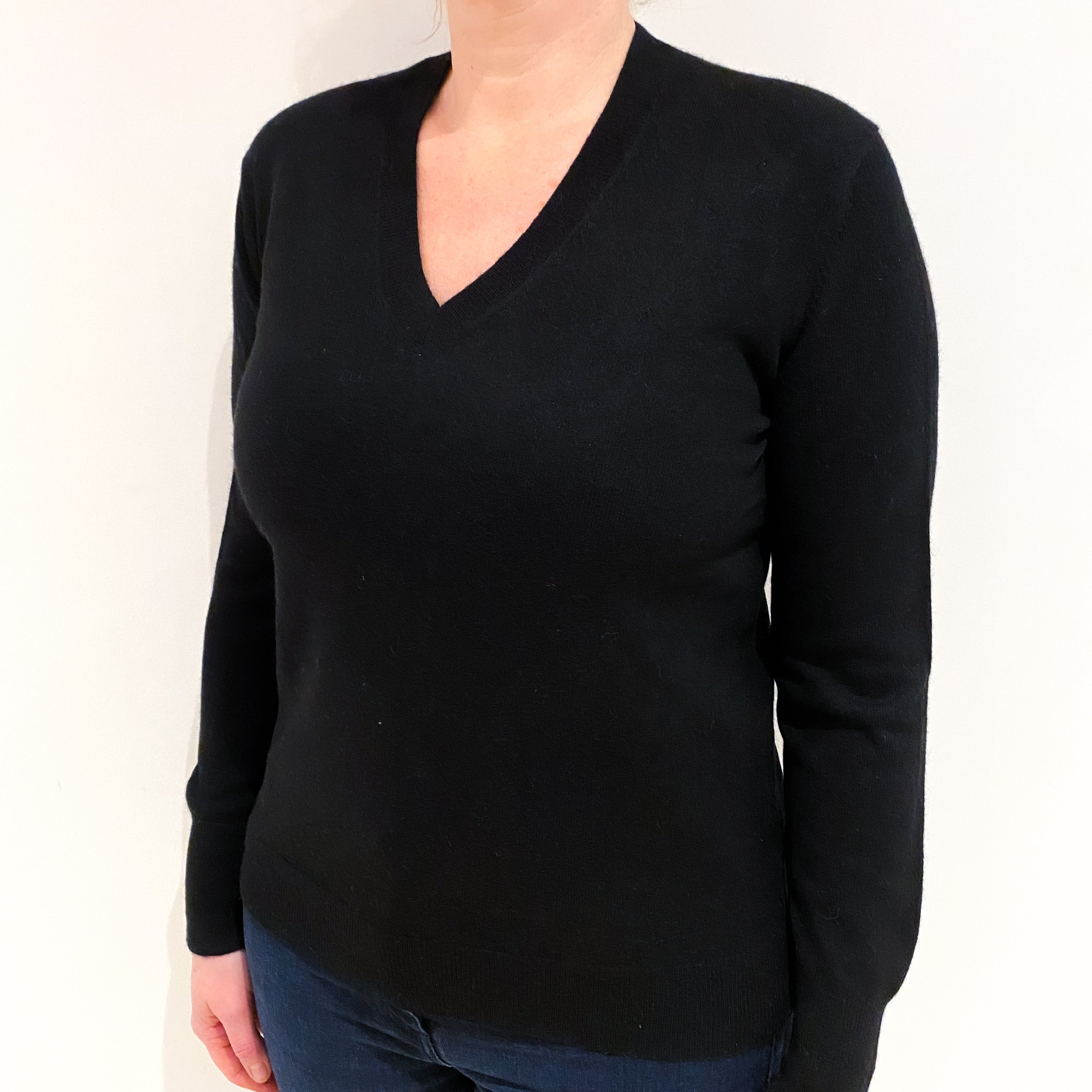 Black Cashmere V Neck Jumper Large