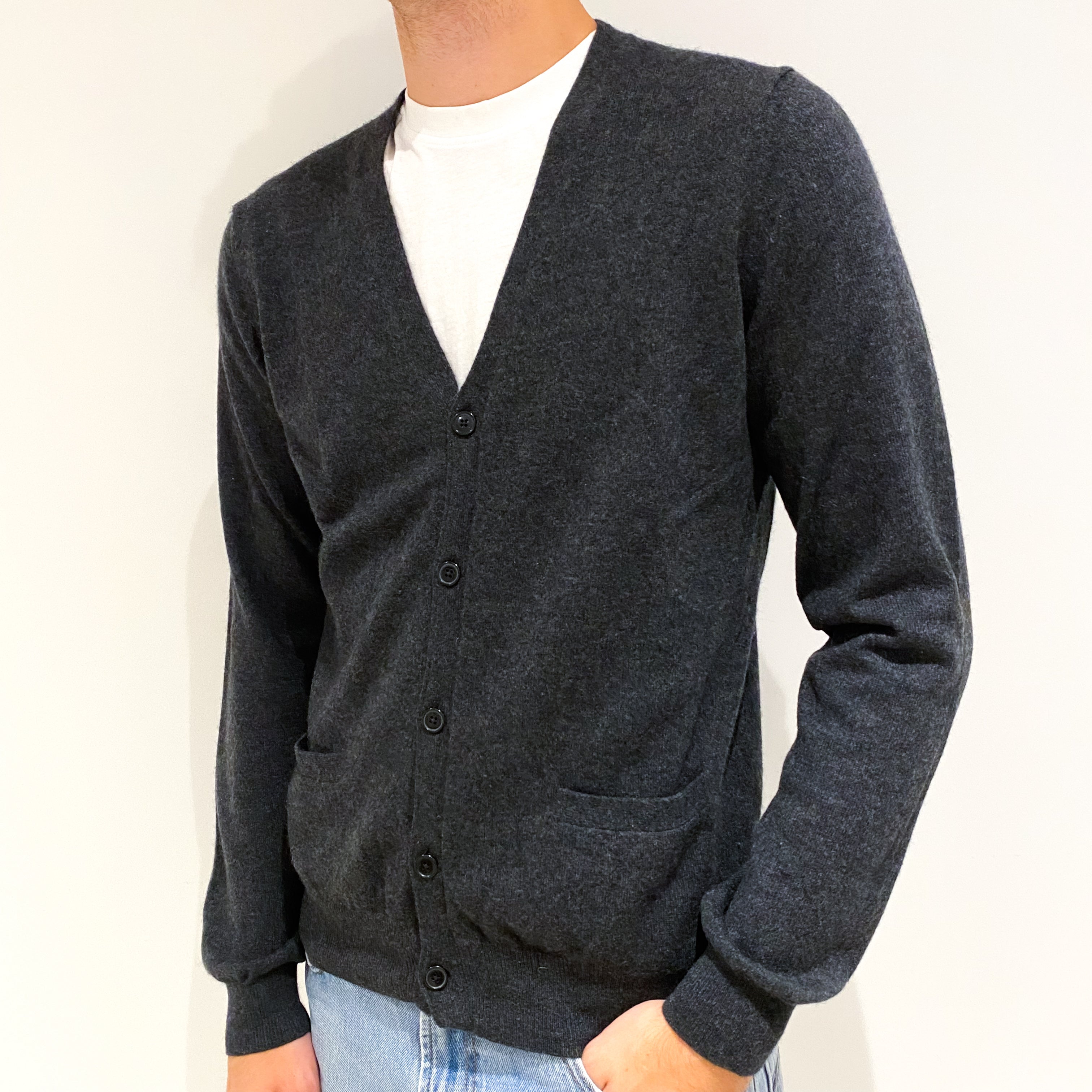 Men's Charcoal Grey Cashmere V-Neck Cardigan with Pockets Medium