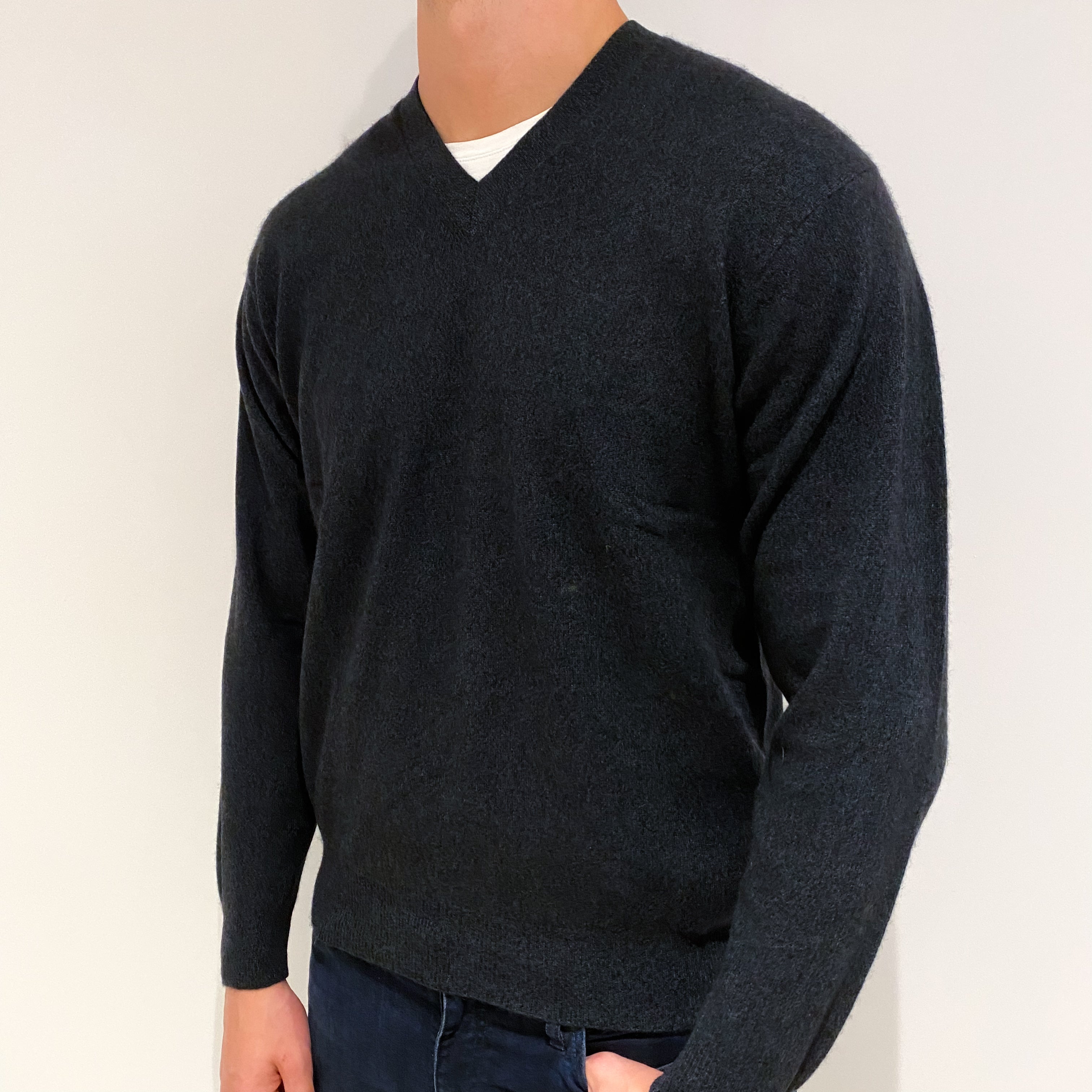 Men's Charcoal Grey Cashmere V-Neck Jumper Extra Large