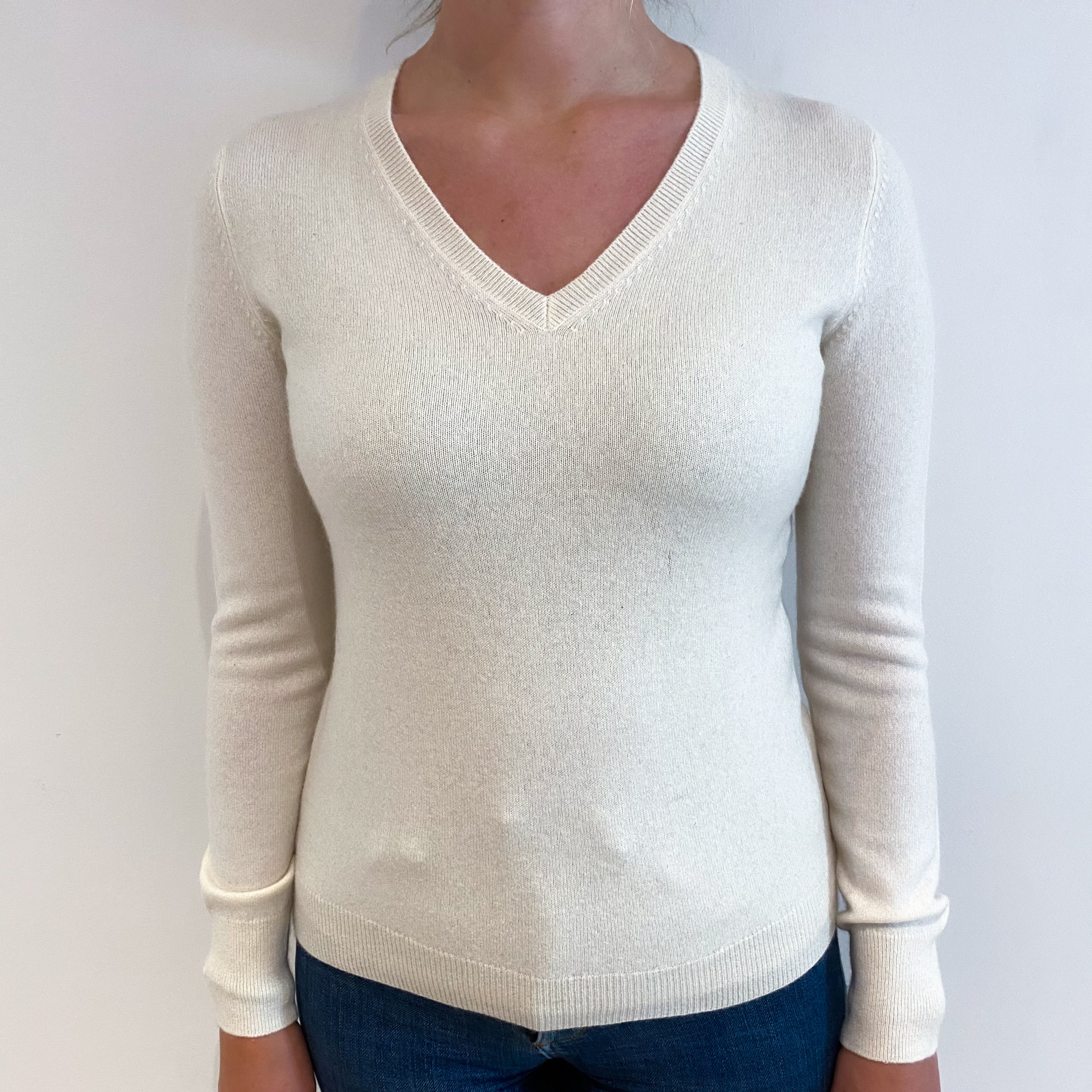 Vanilla Cream Cashmere V Neck Jumper Small