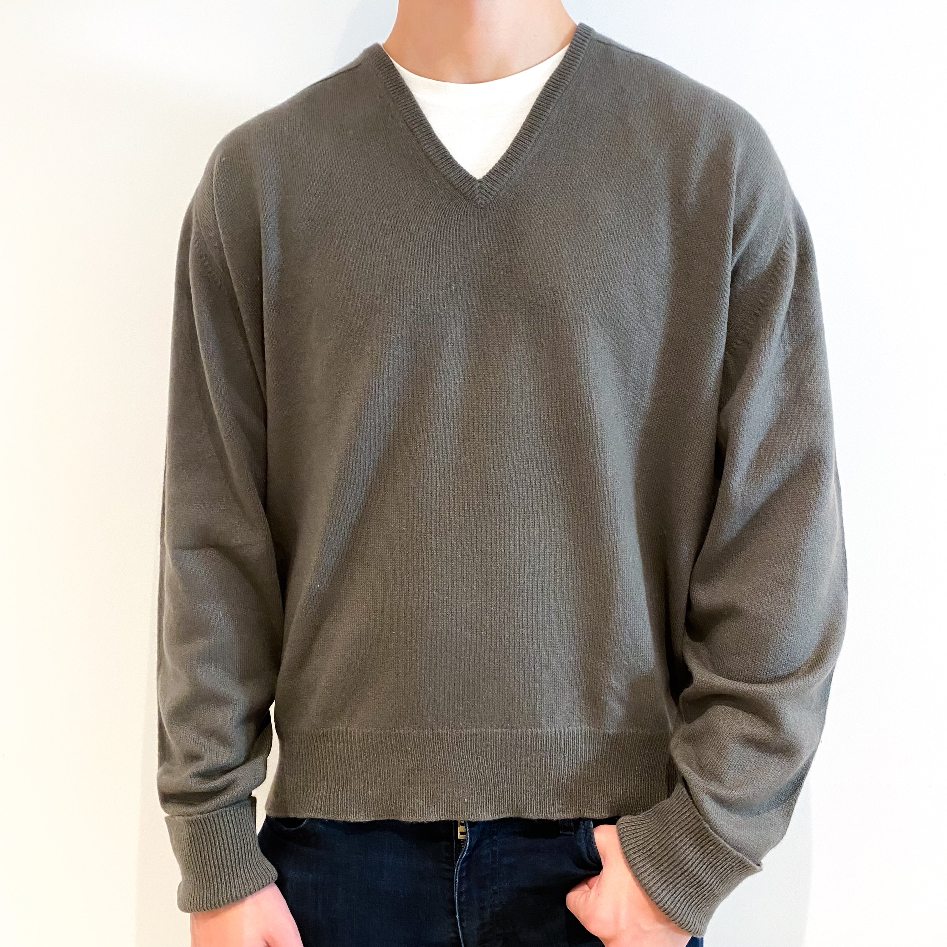 Men's Khaki Green Cashmere V-Neck Jumper Extra Extra Large