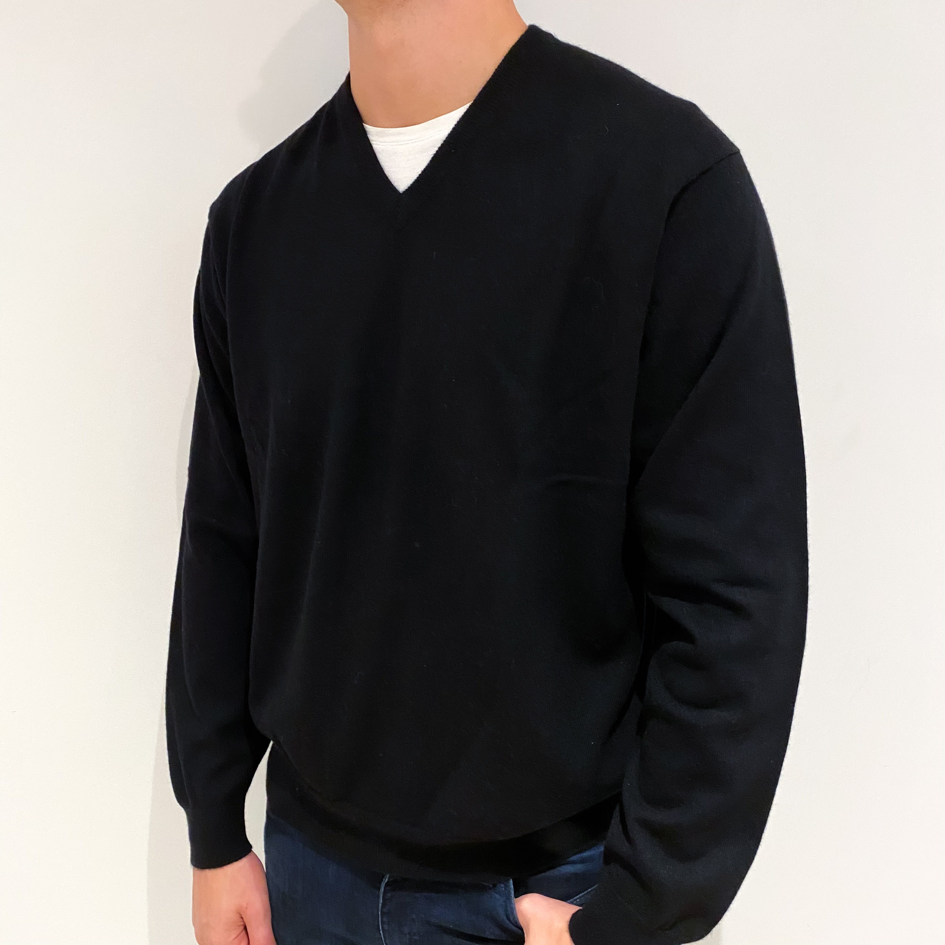 Men's Black Cashmere V-Neck Jumper Extra Extra Large