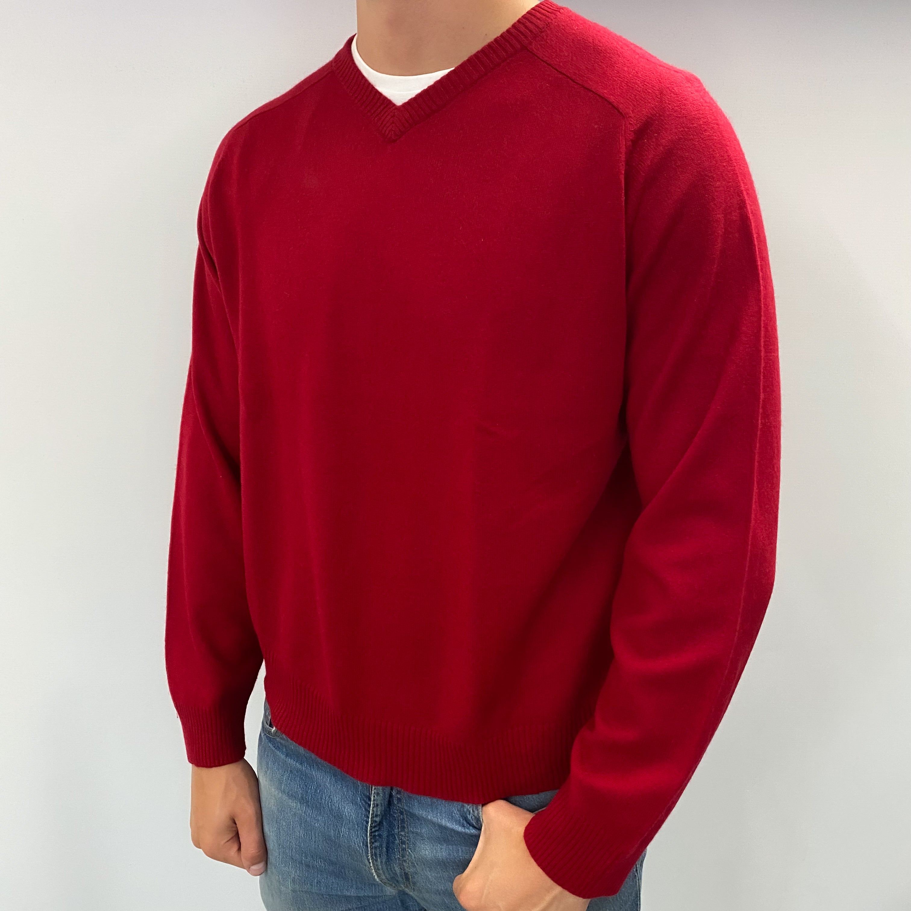 Men's Scarlet Red Cashmere V Neck Jumper XL