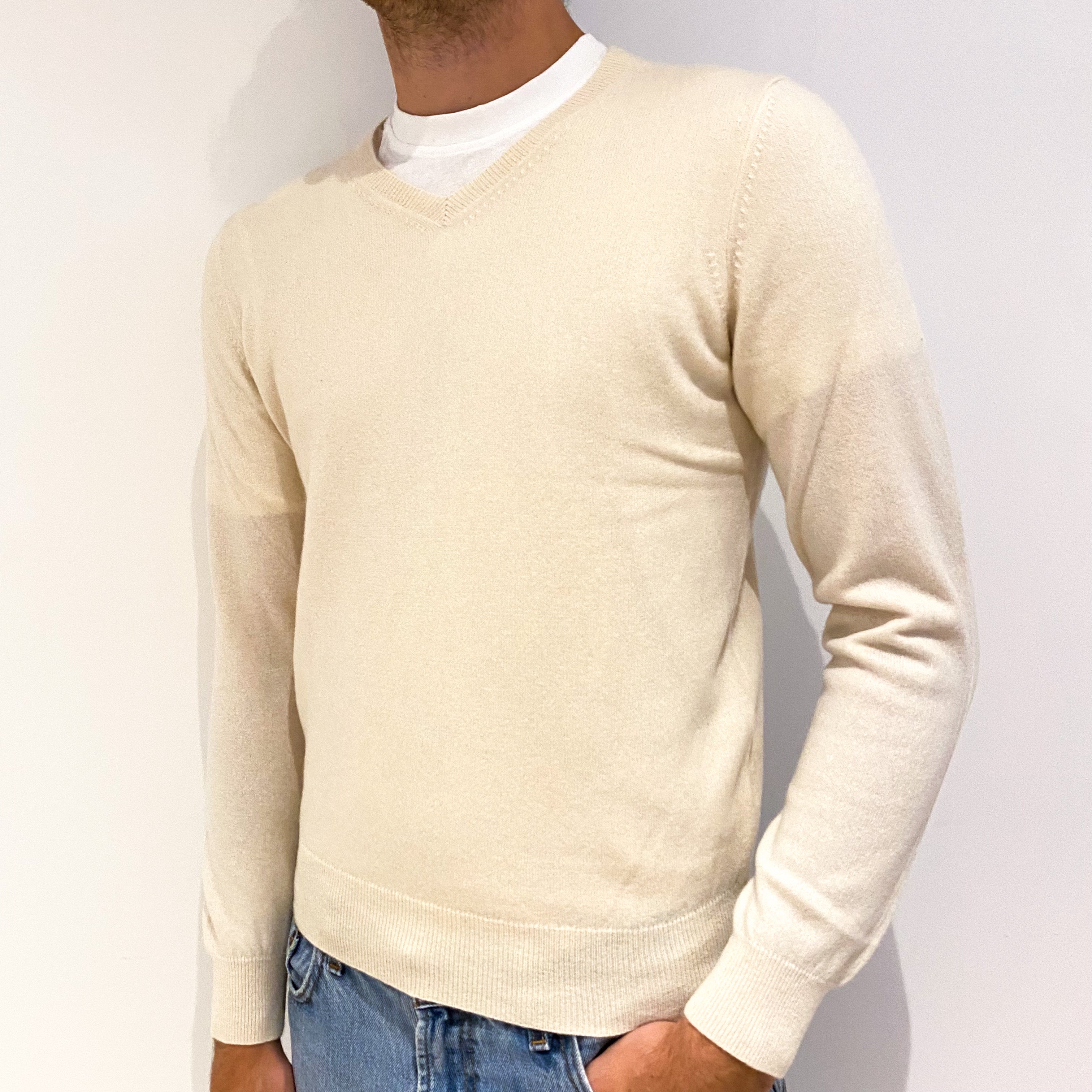 Men's Cream Cashmere V-Neck Jumper Medium