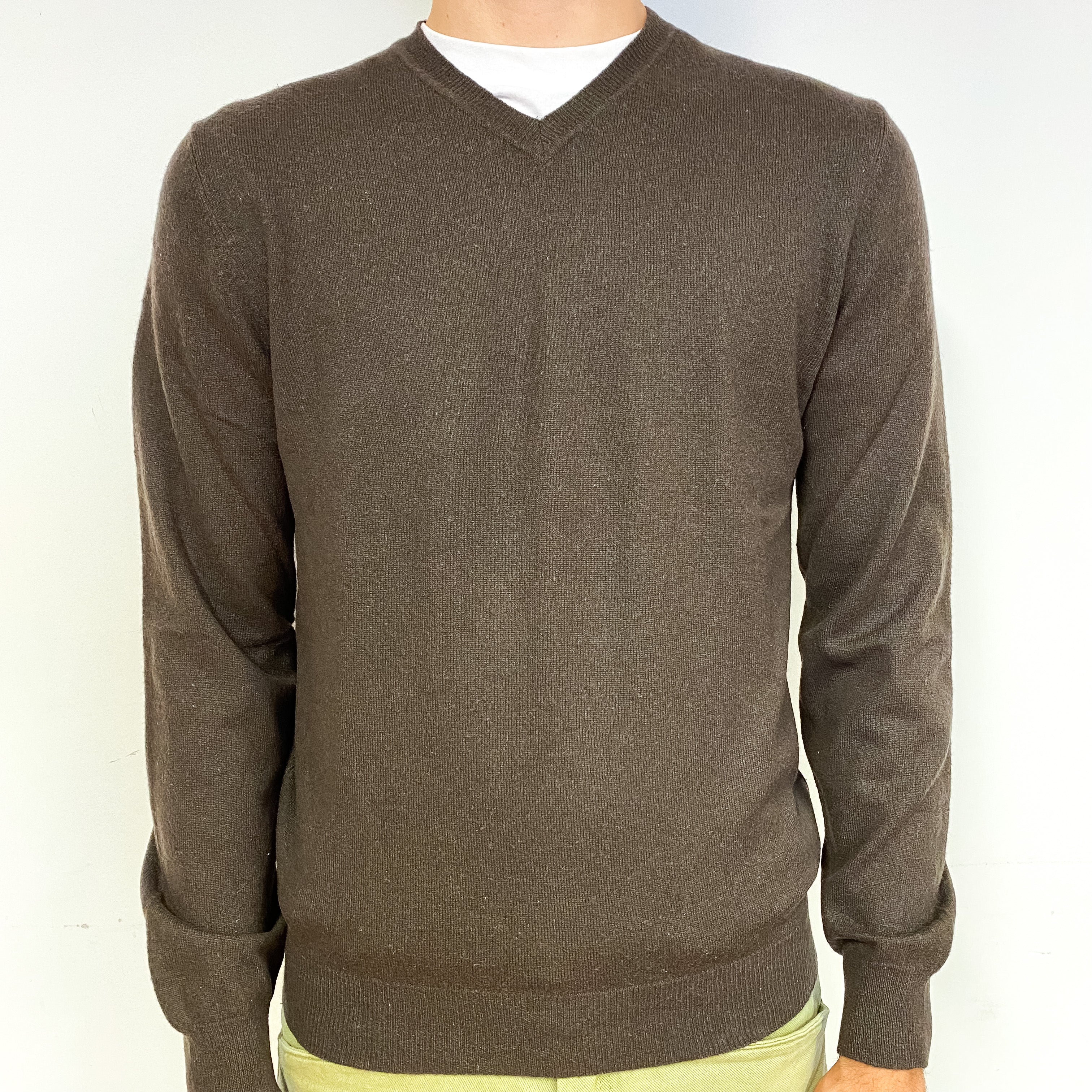 Men's Mole Brown Cashmere V-Neck Jumper Medium