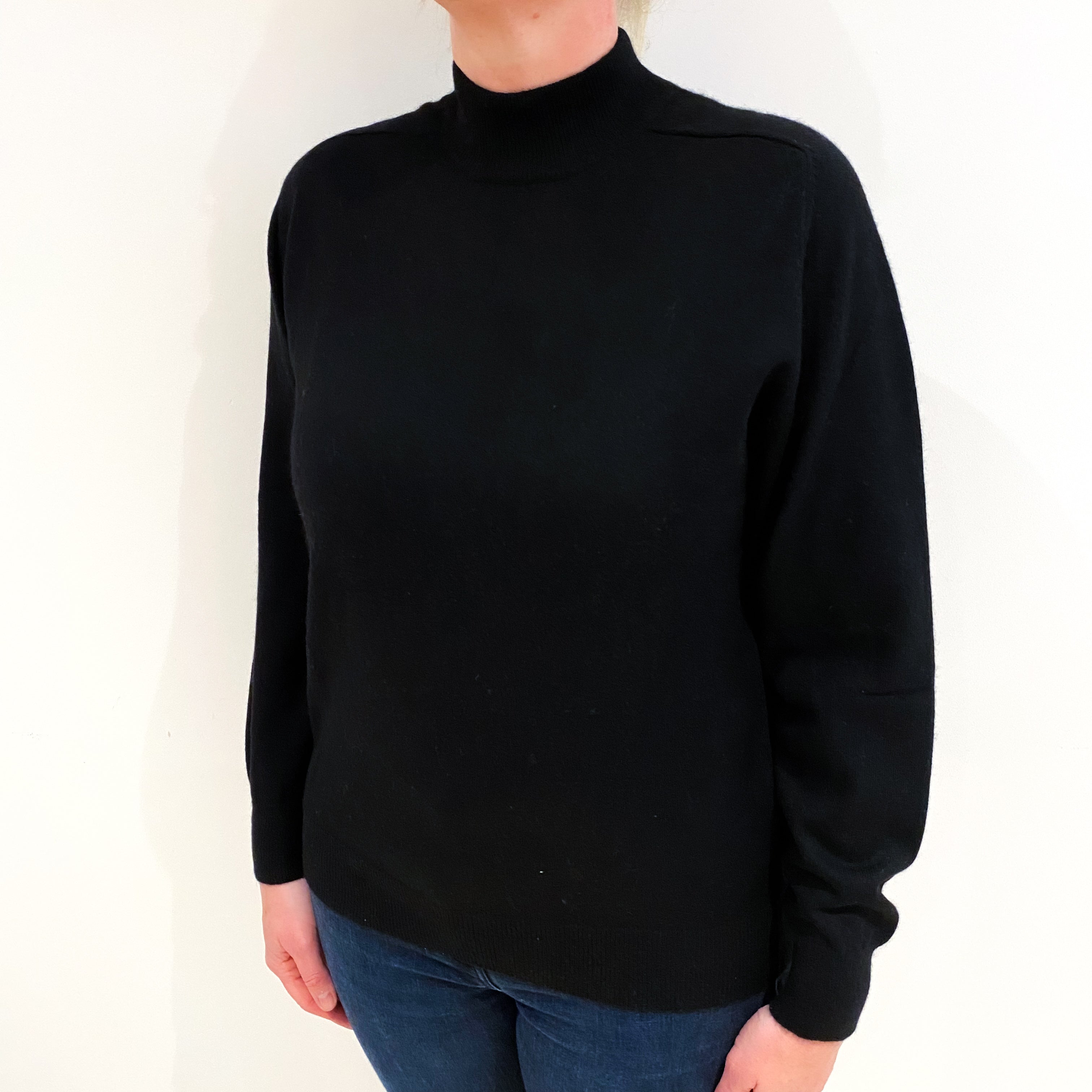 Black Cashmere Turtle Neck Jumper Large