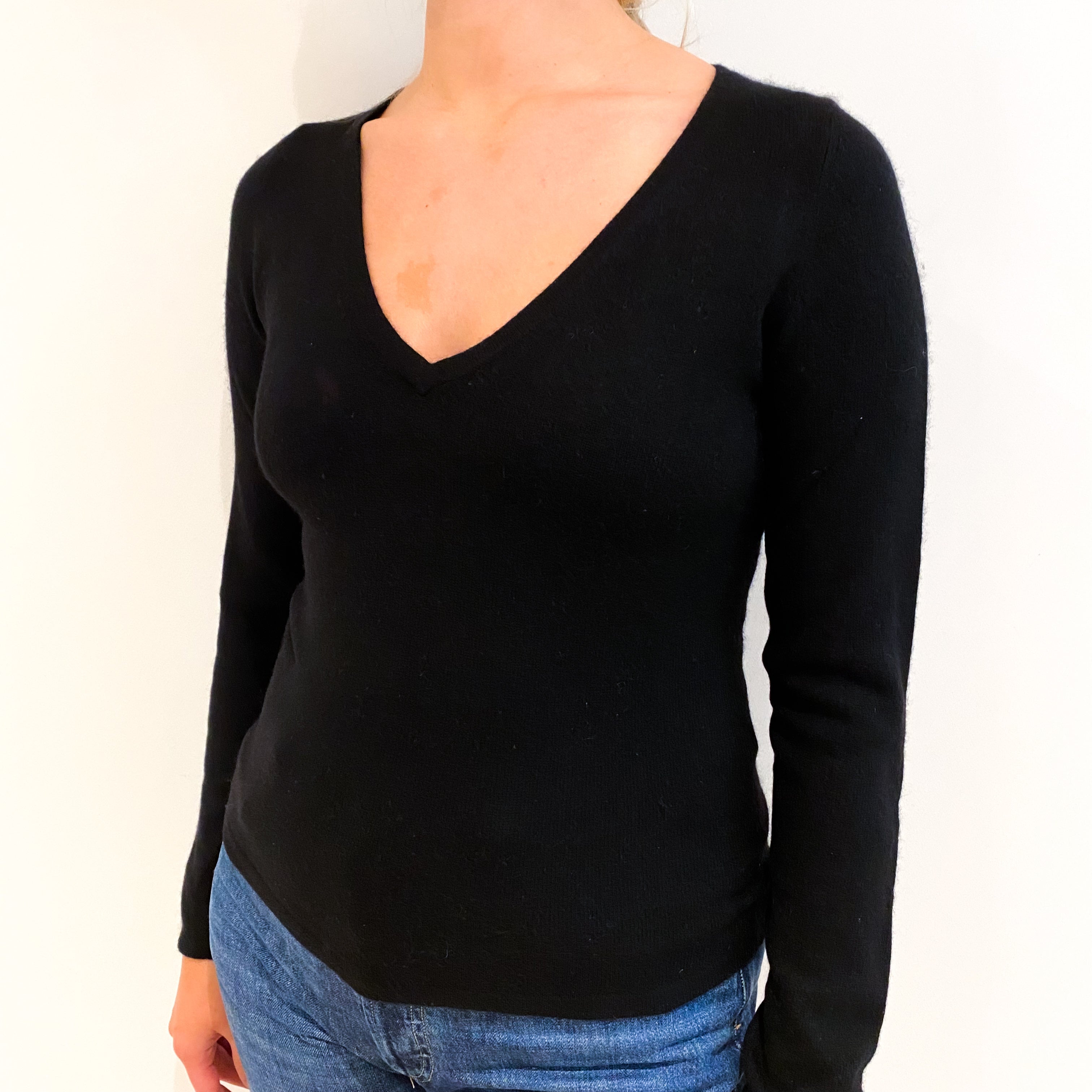 Black Cashmere V-Neck Jumper Small
