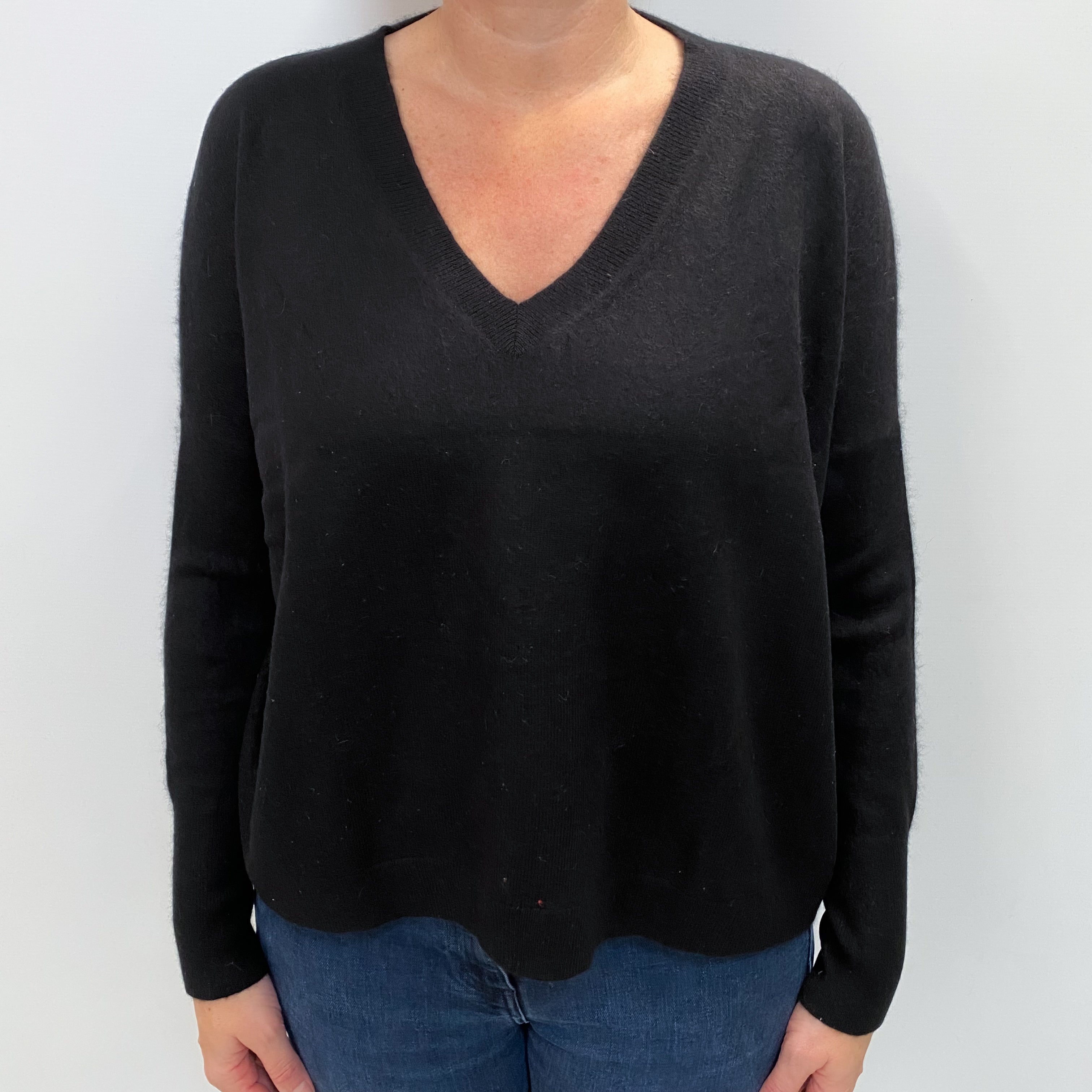Black Cashmere Boxy V Neck Jumper Large