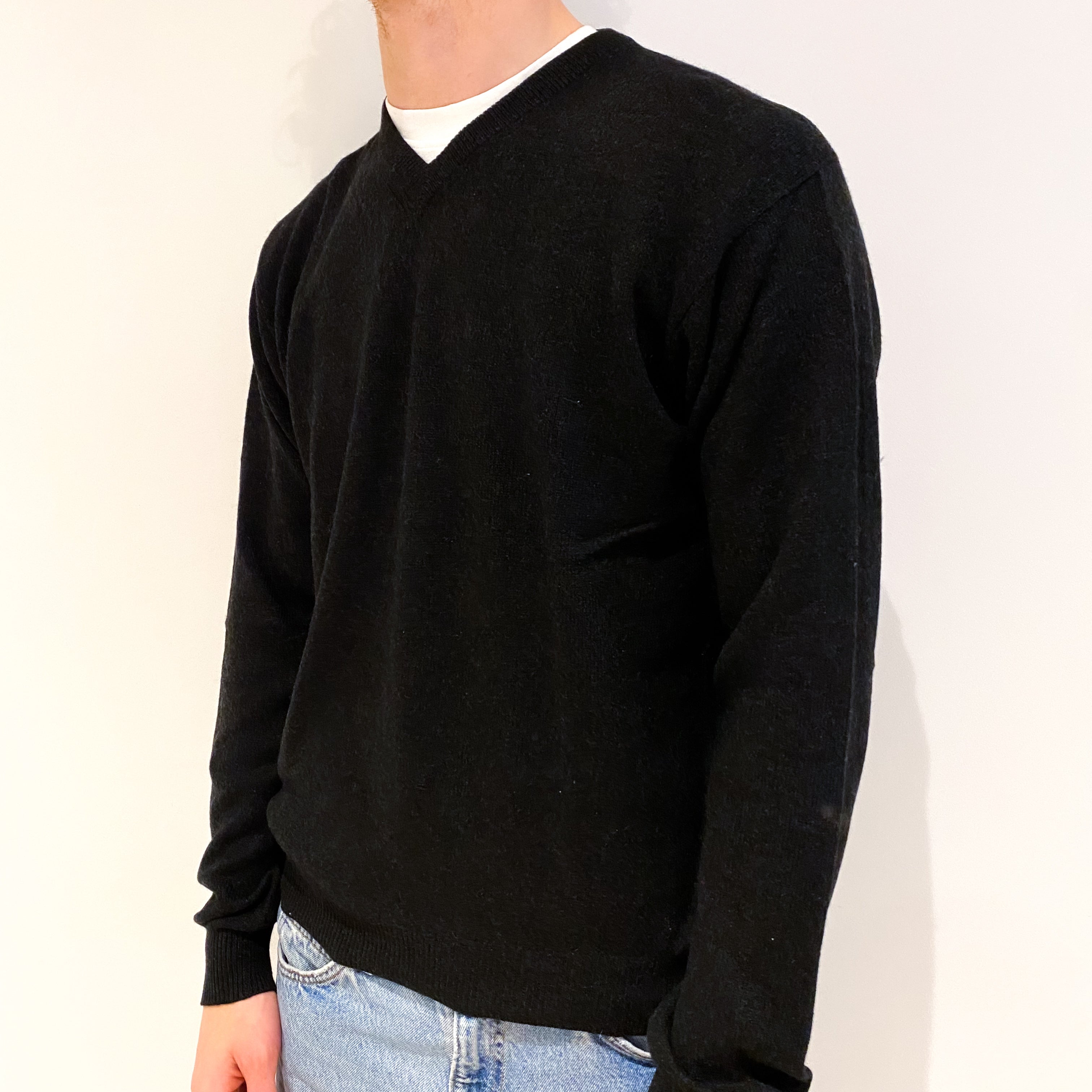 Men's Charcoal Black Cashmere V-Neck Jumper Medium
