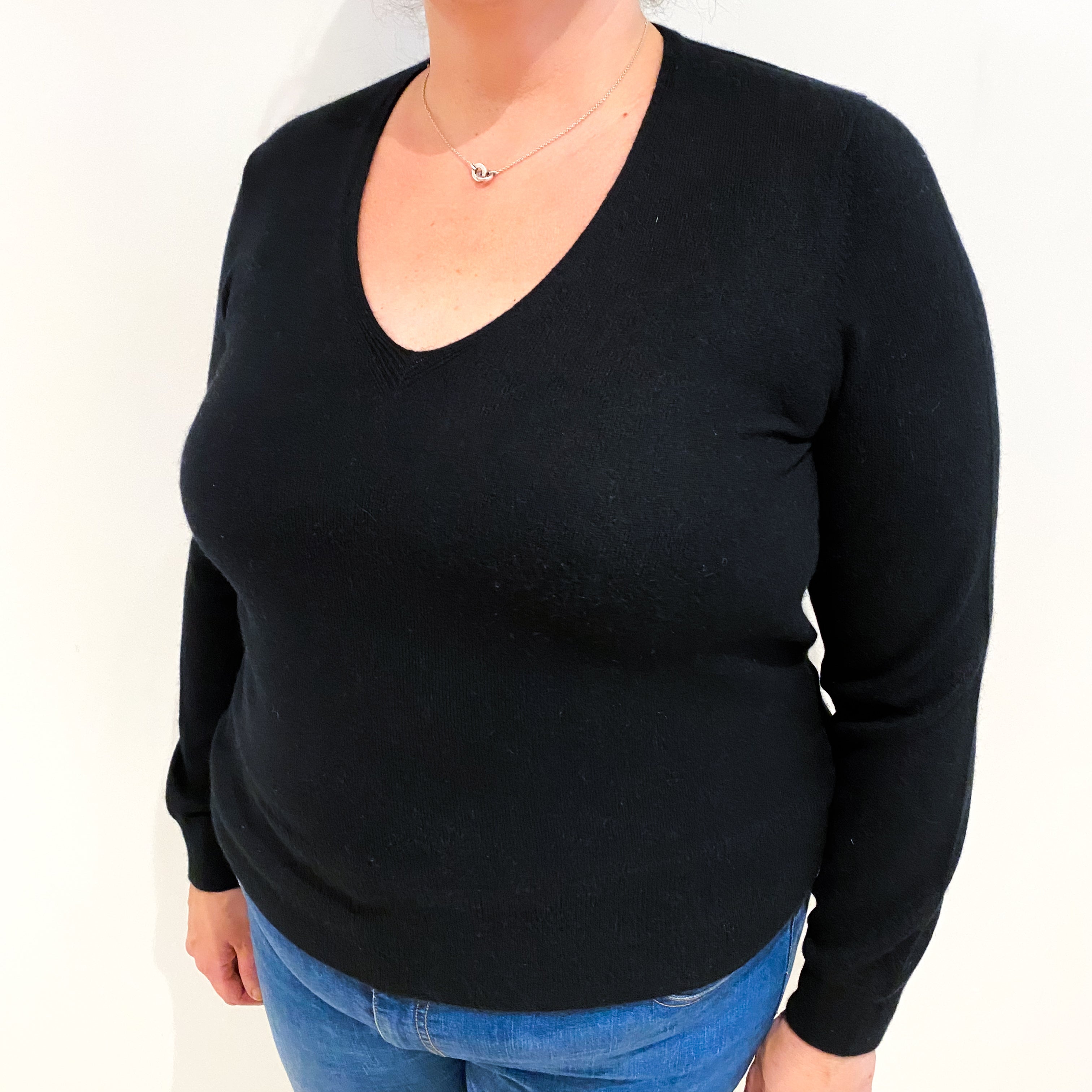 Black Cashmere V Neck Jumper Extra Large