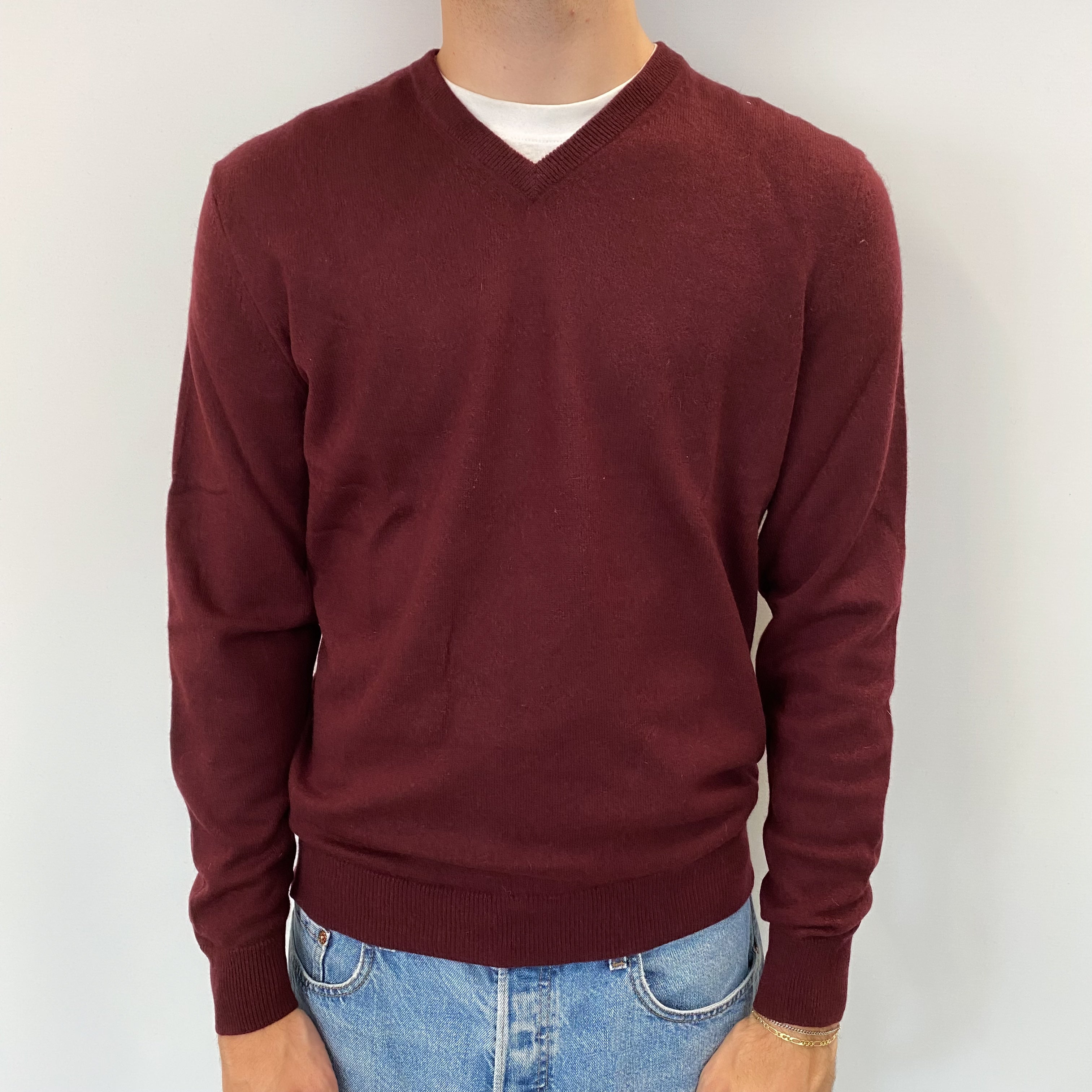 Men's Mulberry Red Cashmere V Neck Jumper Medium