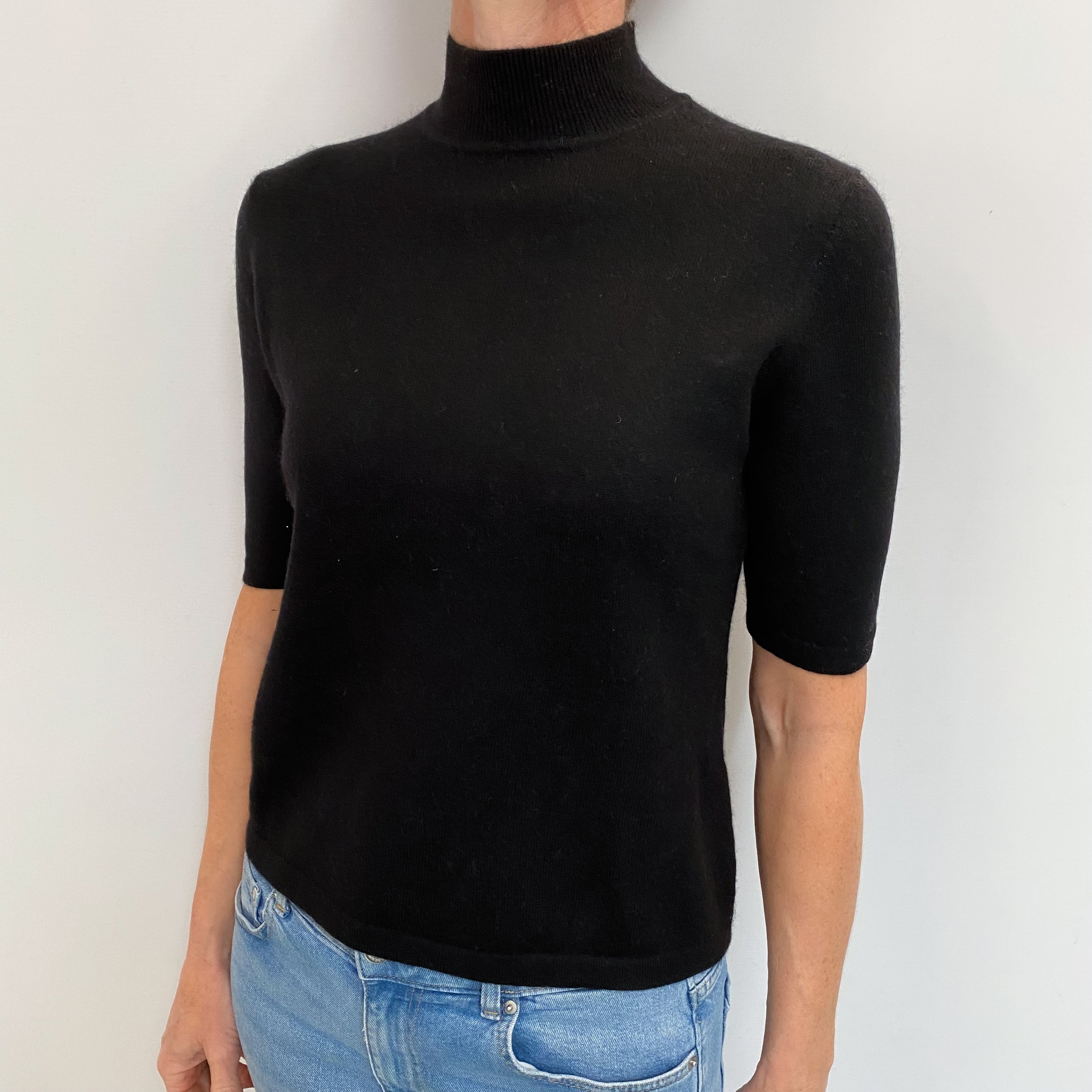 Black Cashmere Turtle Neck Short Sleeved Jumper Small