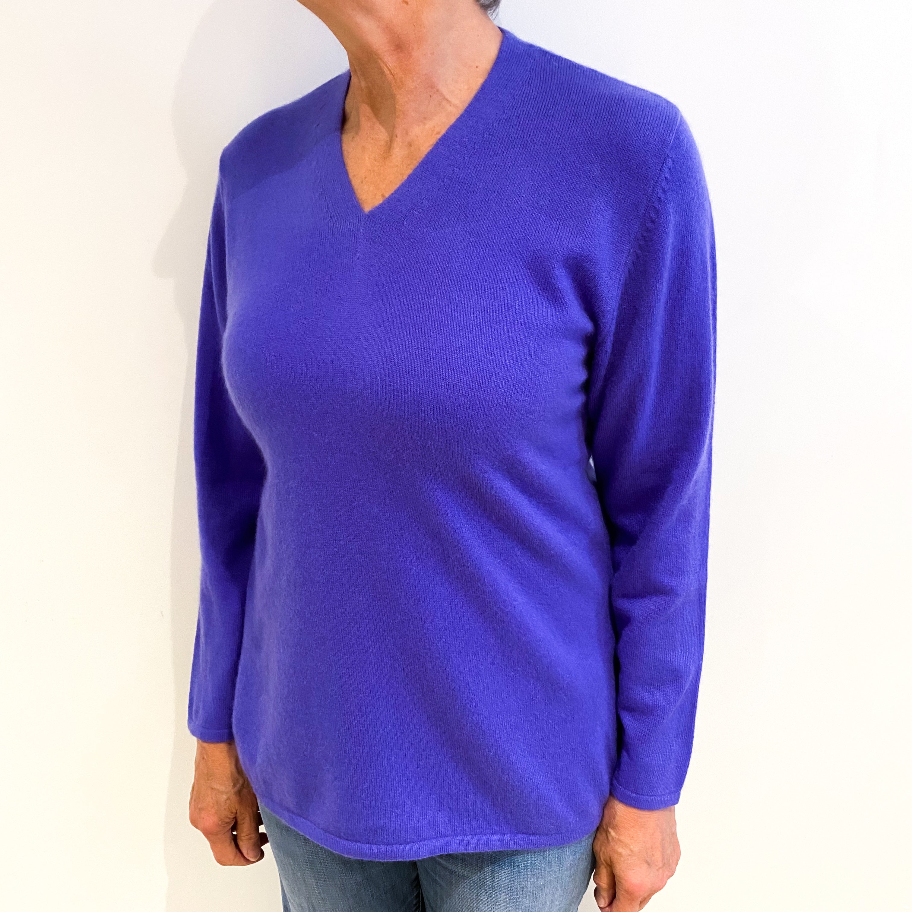 Iris Purple Cashmere V Neck Jumper Medium