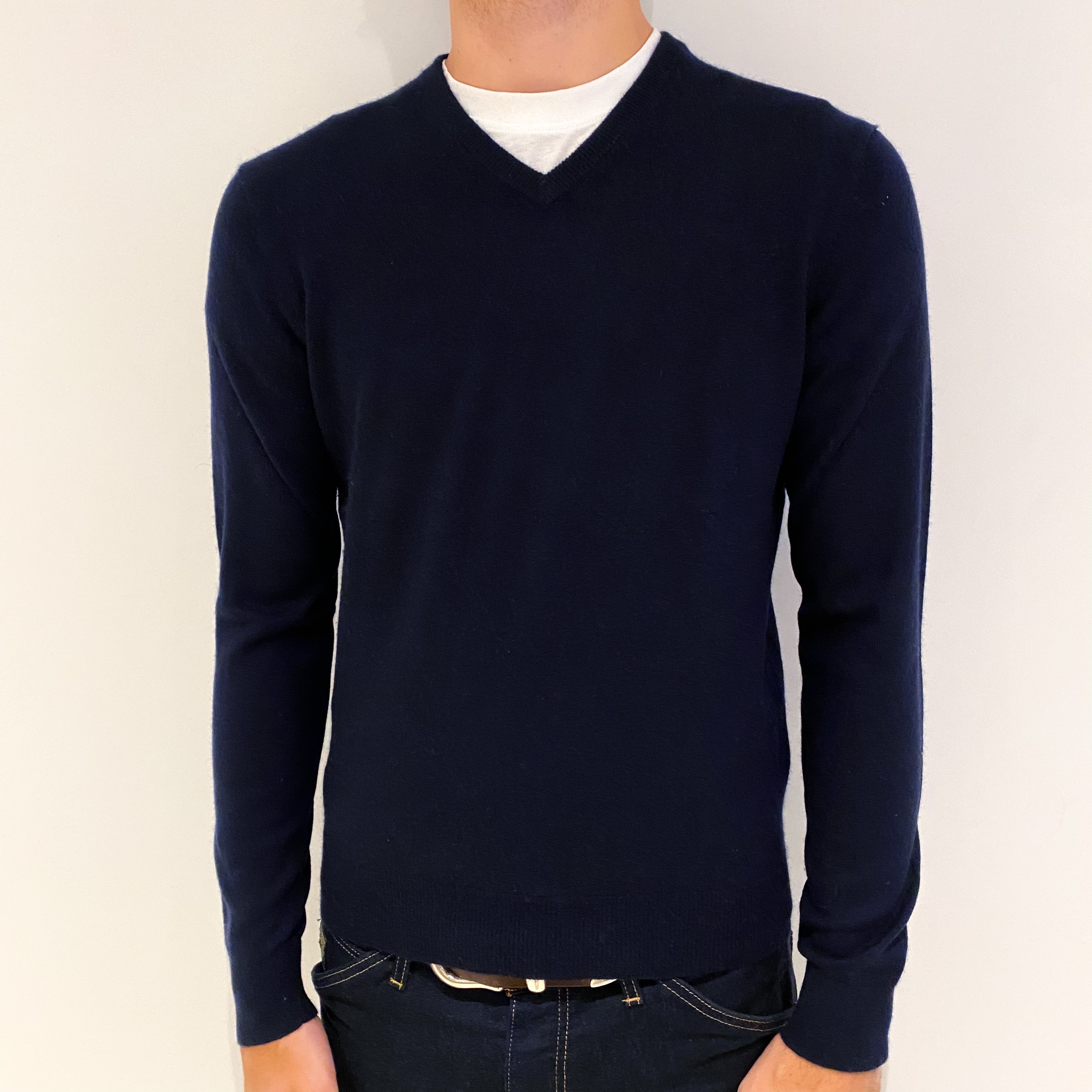 Men's Dark Navy Blue Cashmere V-Neck Jumper Medium