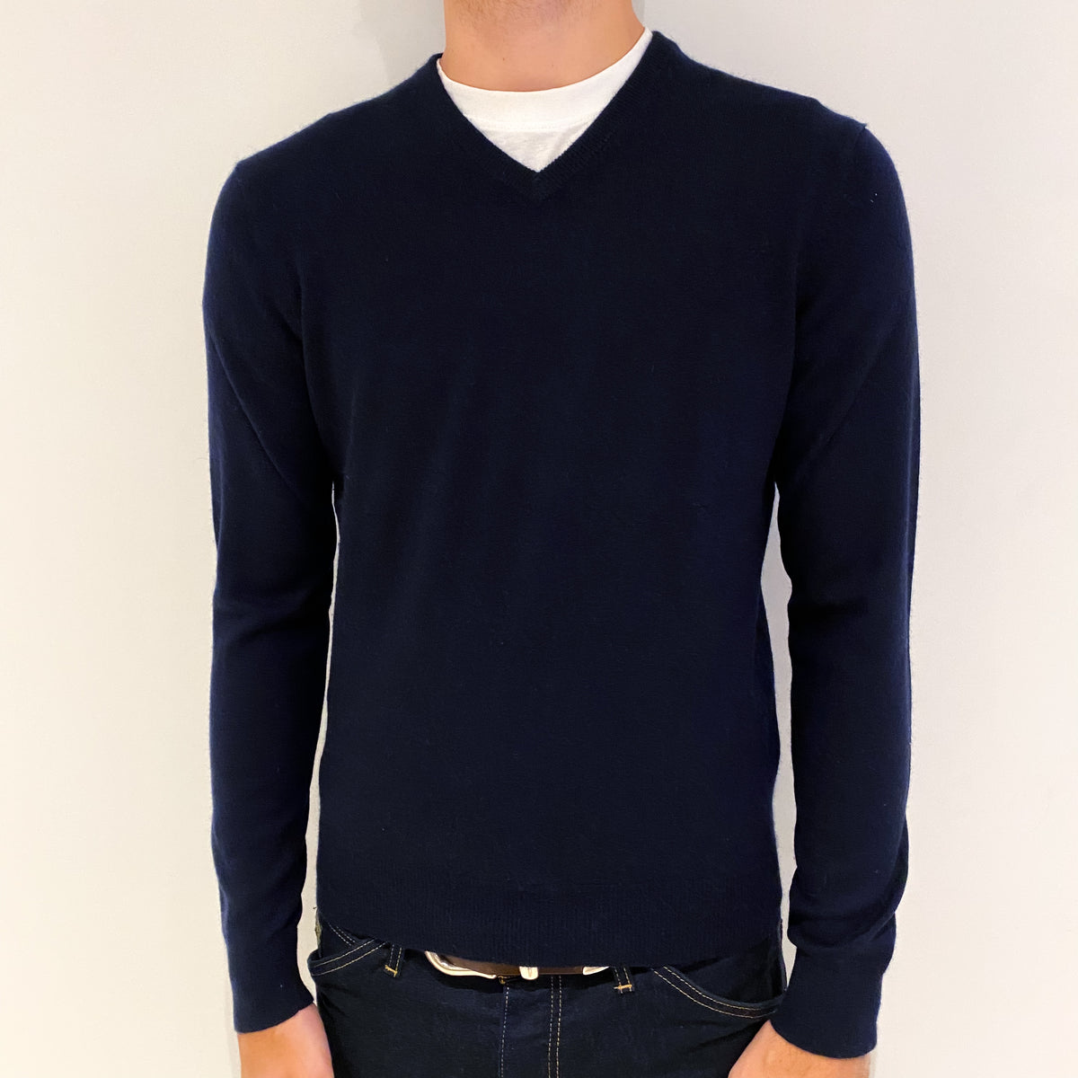 Men's Dark Navy Blue Cashmere V-Neck Jumper Medium