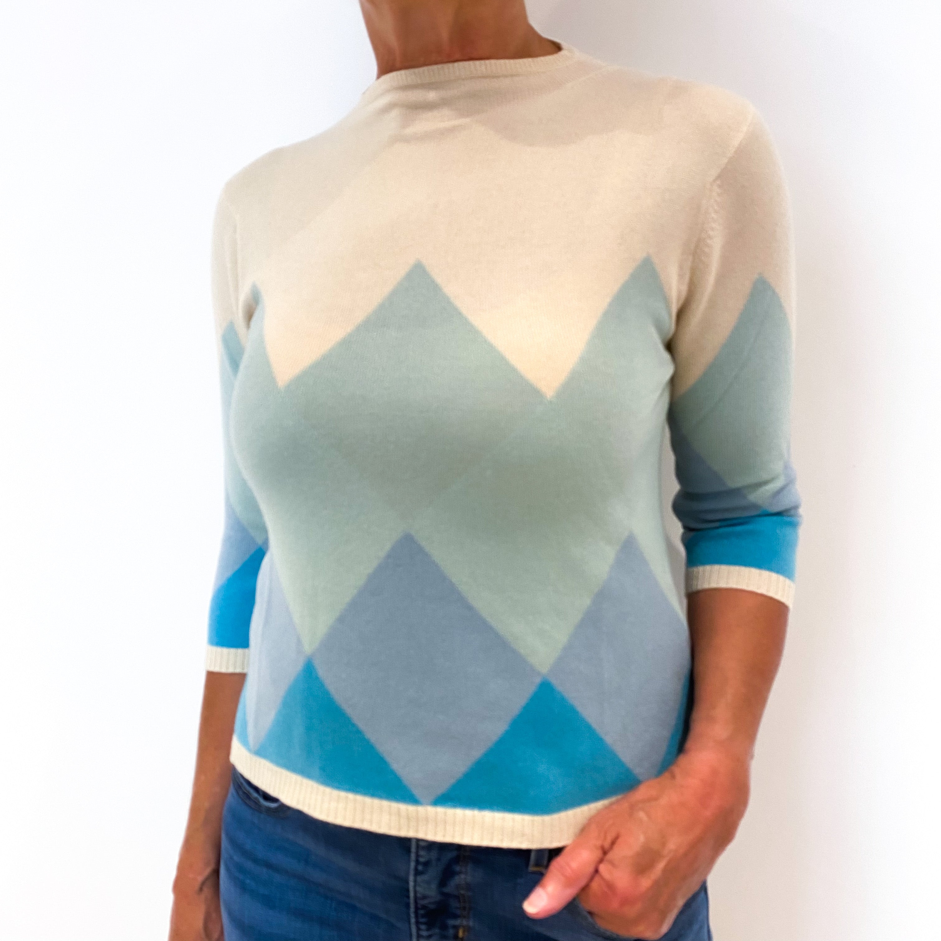 Cream Blue Diamond Pattern Cashmere Turtle Neck Jumper Medium