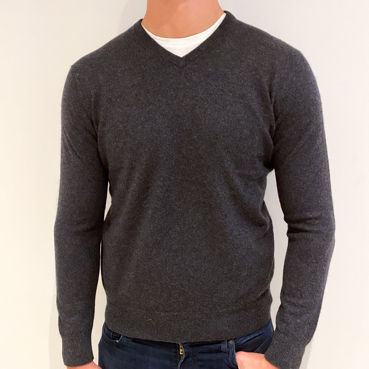 Men's Charcoal Grey Cashmere V-Neck Jumper Extra Large