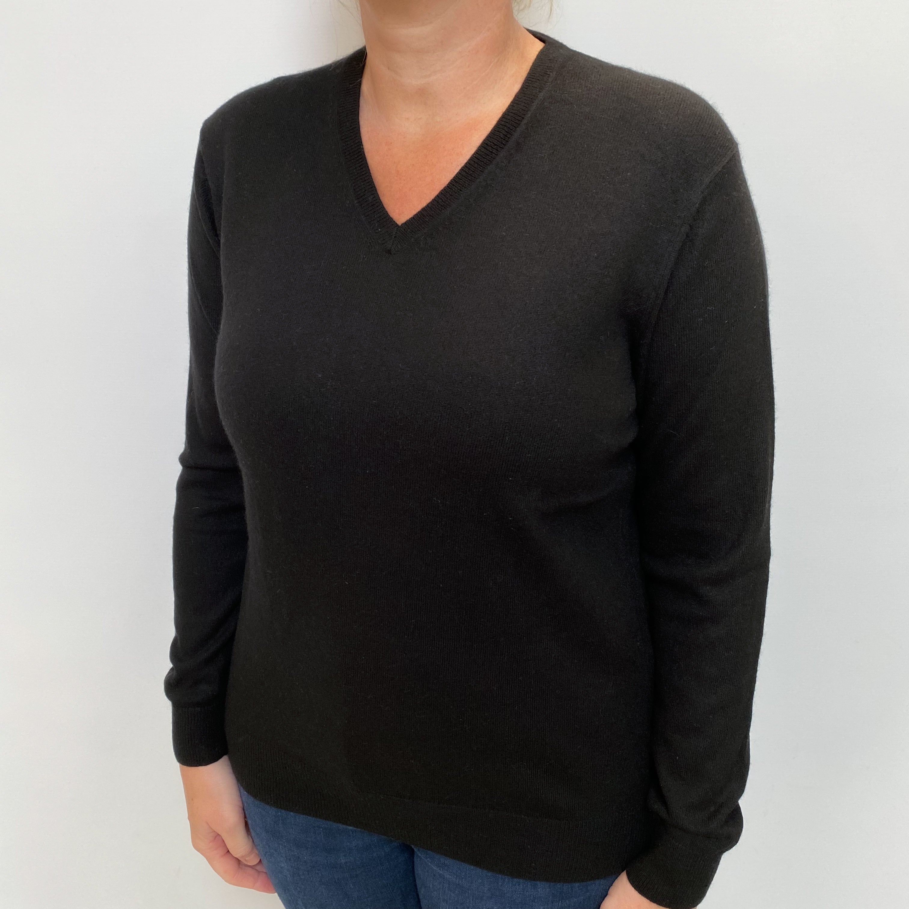 Black Cashmere V Neck Jumper Large