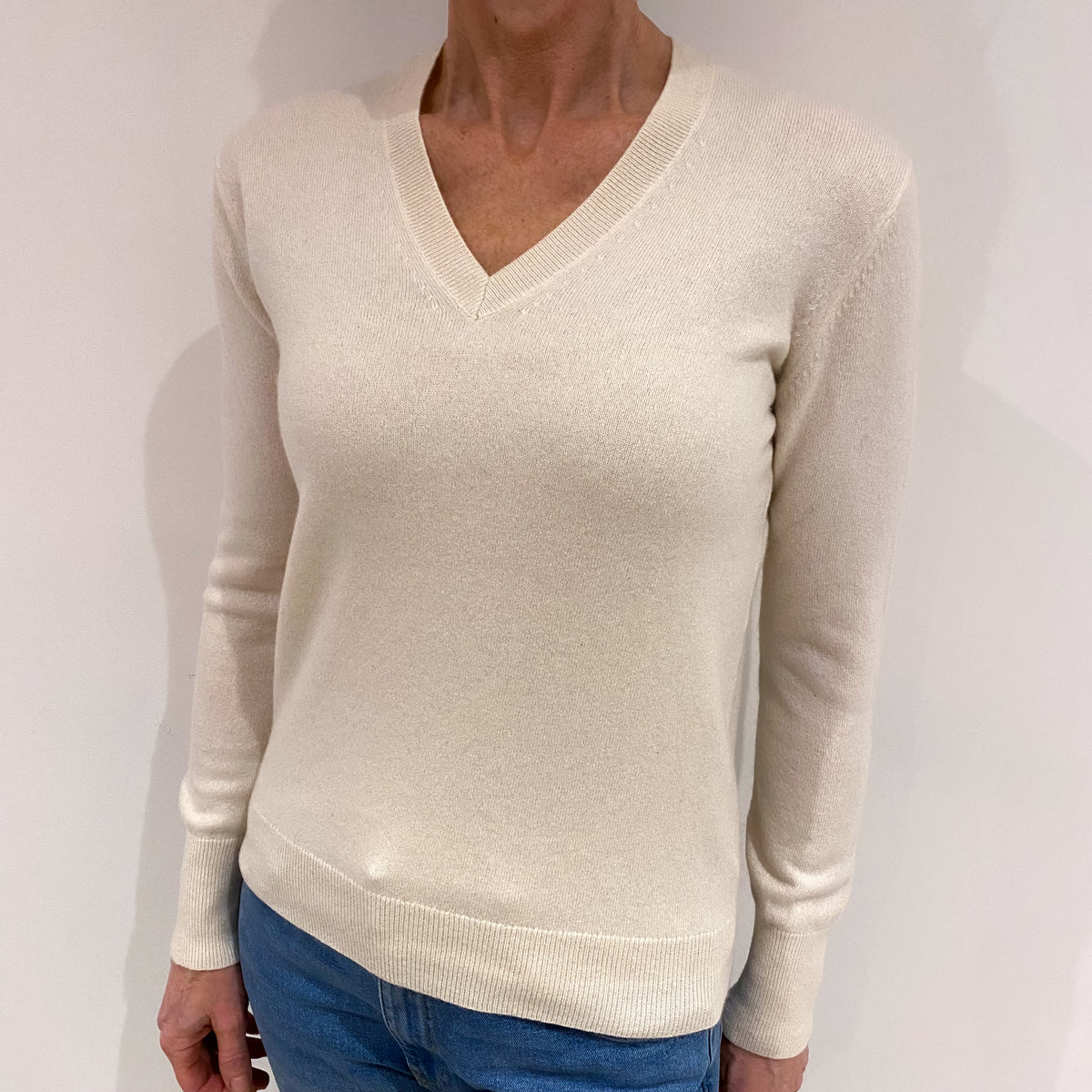 Ivory Cream Cashmere V Neck Jumper Small