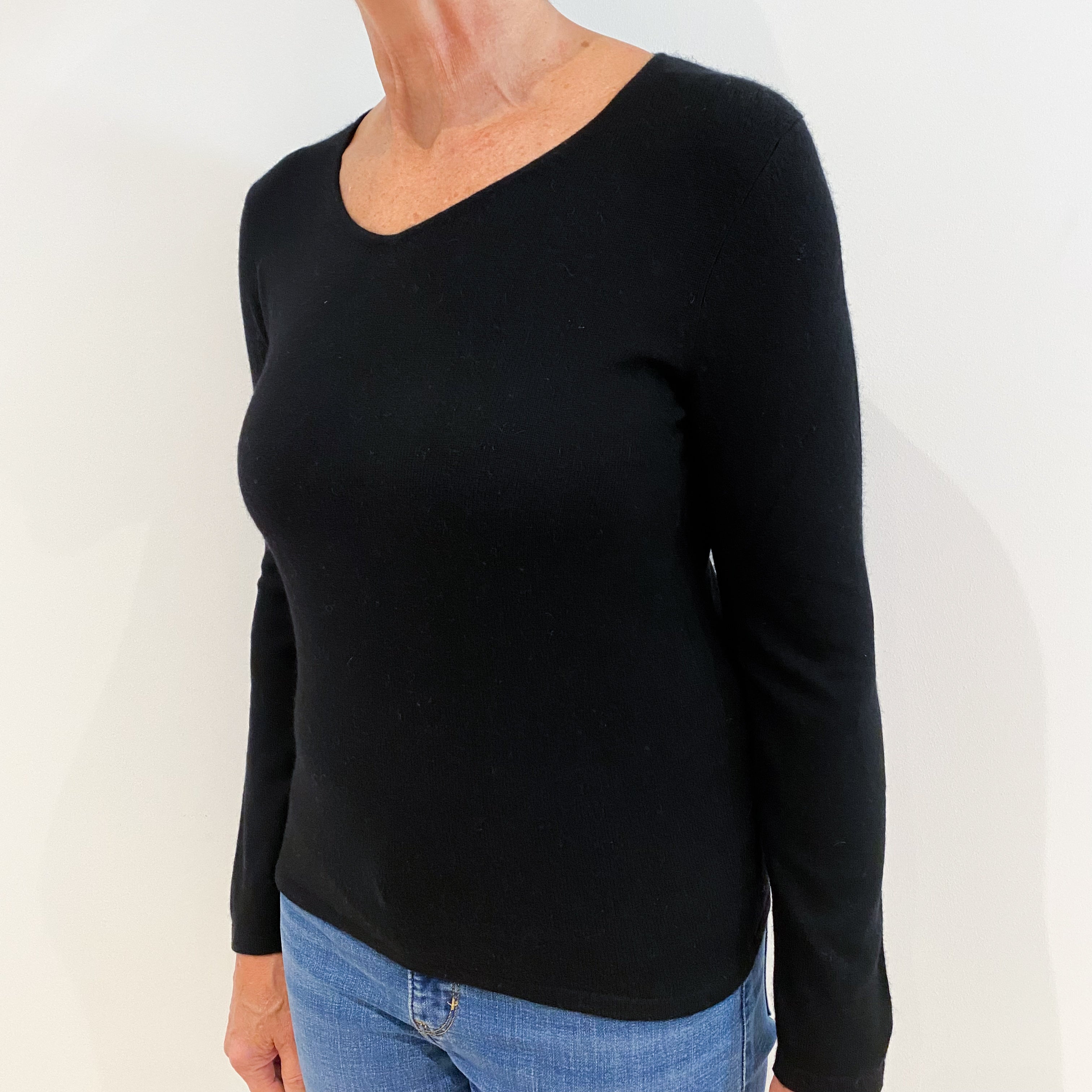 Black Cashmere V-Neck Jumper Medium