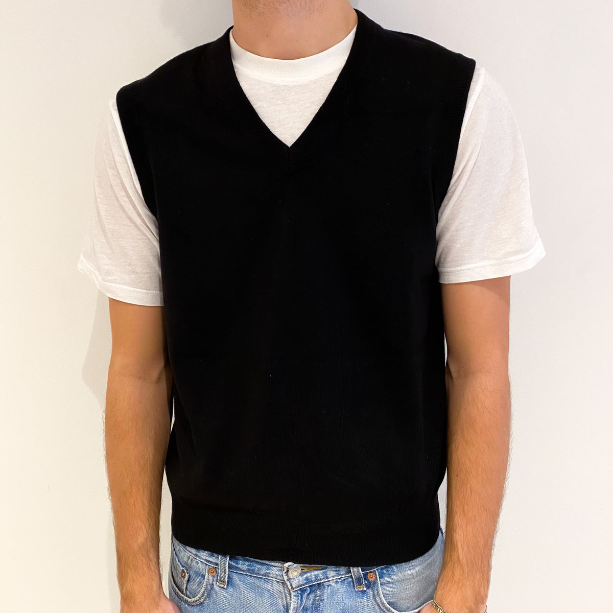 Men's Black Cashmere V Neck Tank Top Large