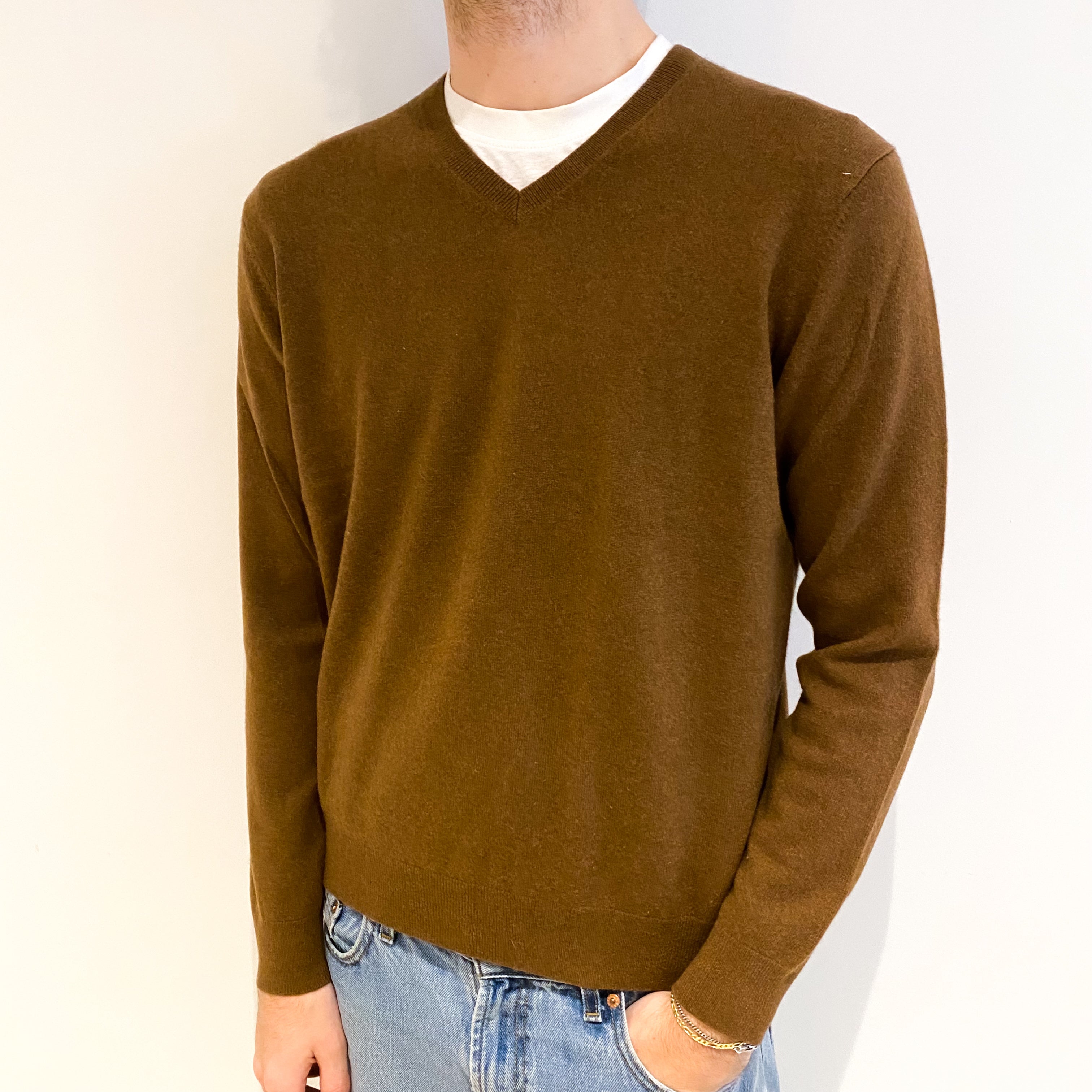 Men's Chestnut Brown Cashmere V Neck Jumper Large