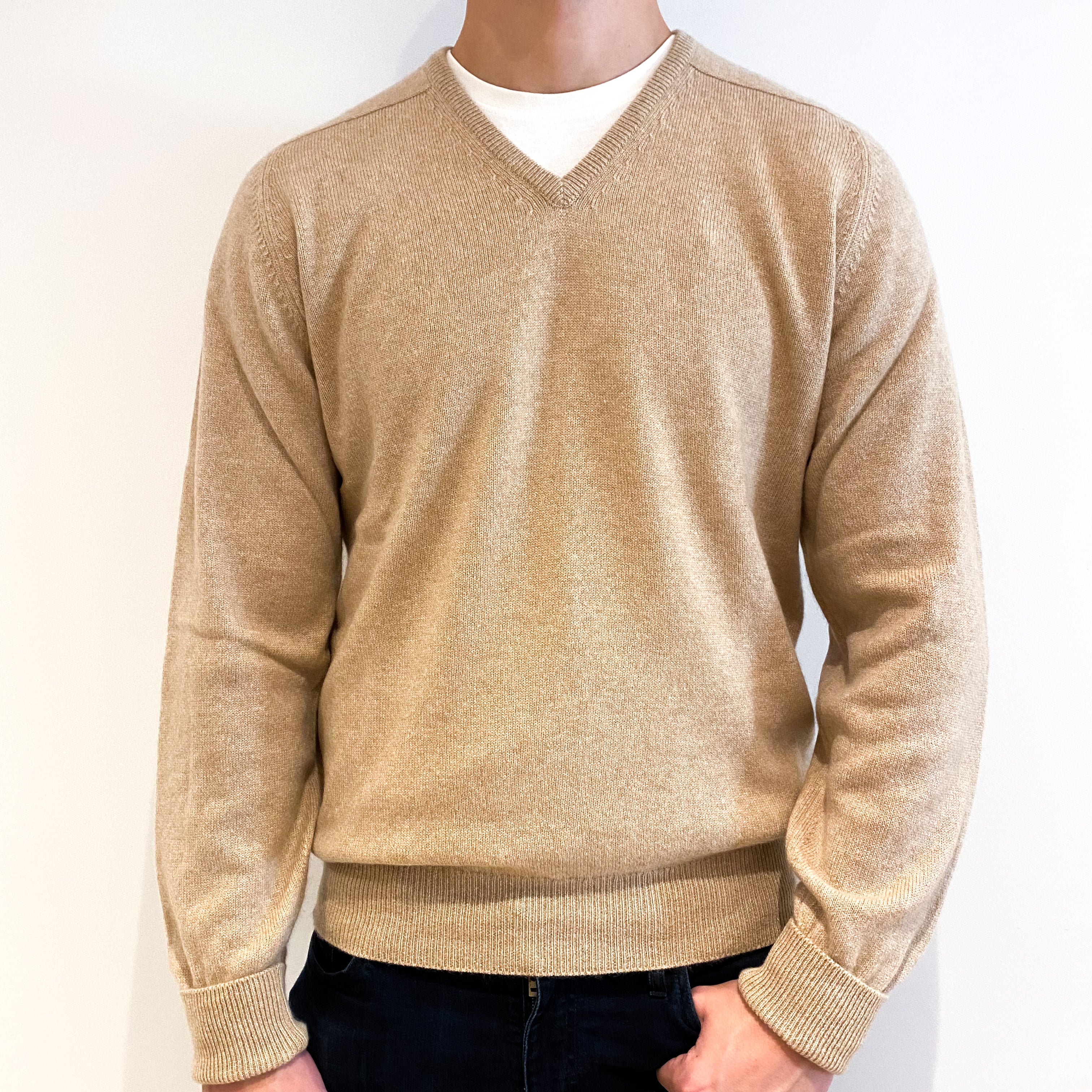 Men's Beige Scottish Cashmere V-Neck Jumper Extra Large