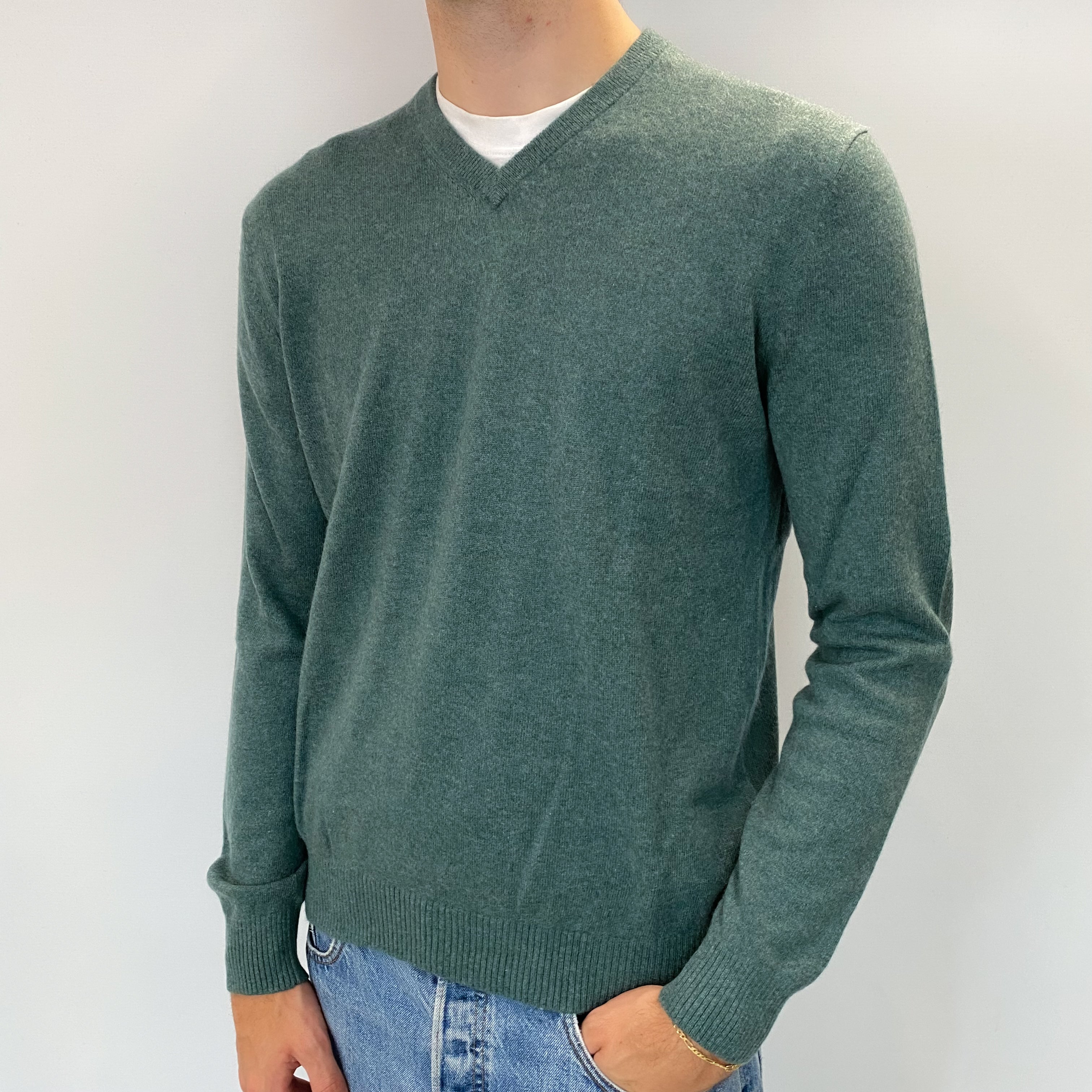 Men's Spruce Green Cashmere V Neck Jumper Medium