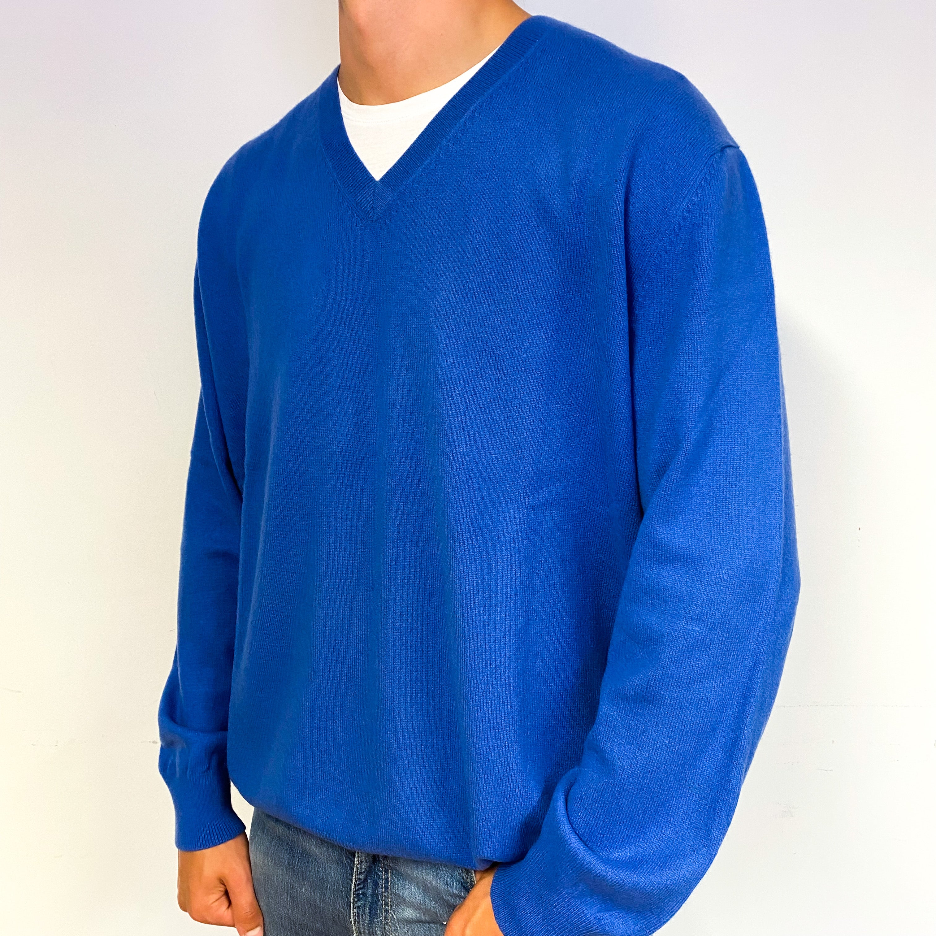 Men's Tanzanite Blue Cashmere V-Neck Jumper Extra Extra Large