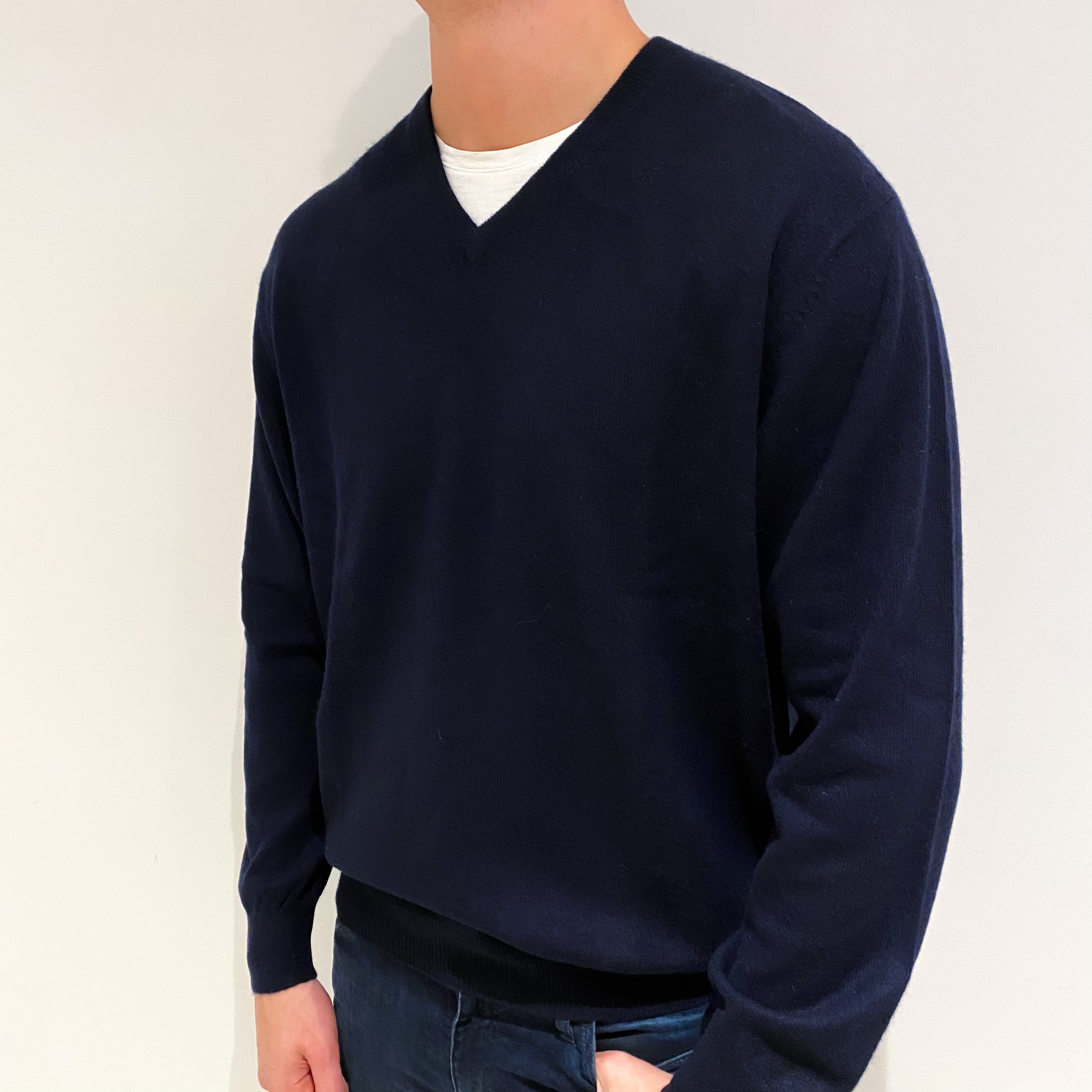 Men's Navy Blue Cashmere V Neck Jumper XL