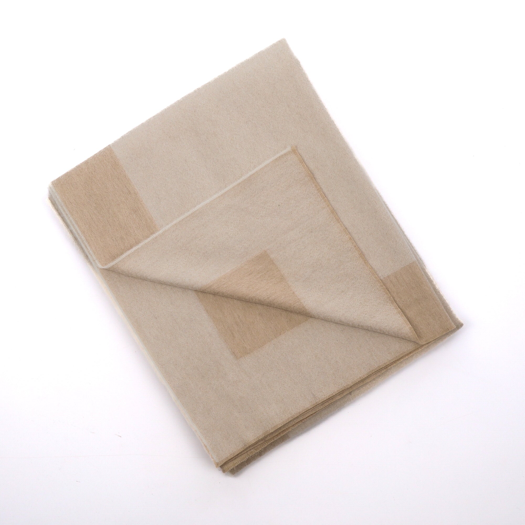 Scottish Begg & Co Oatmeal and Beige Luxury Reversible Cashmere Blanket