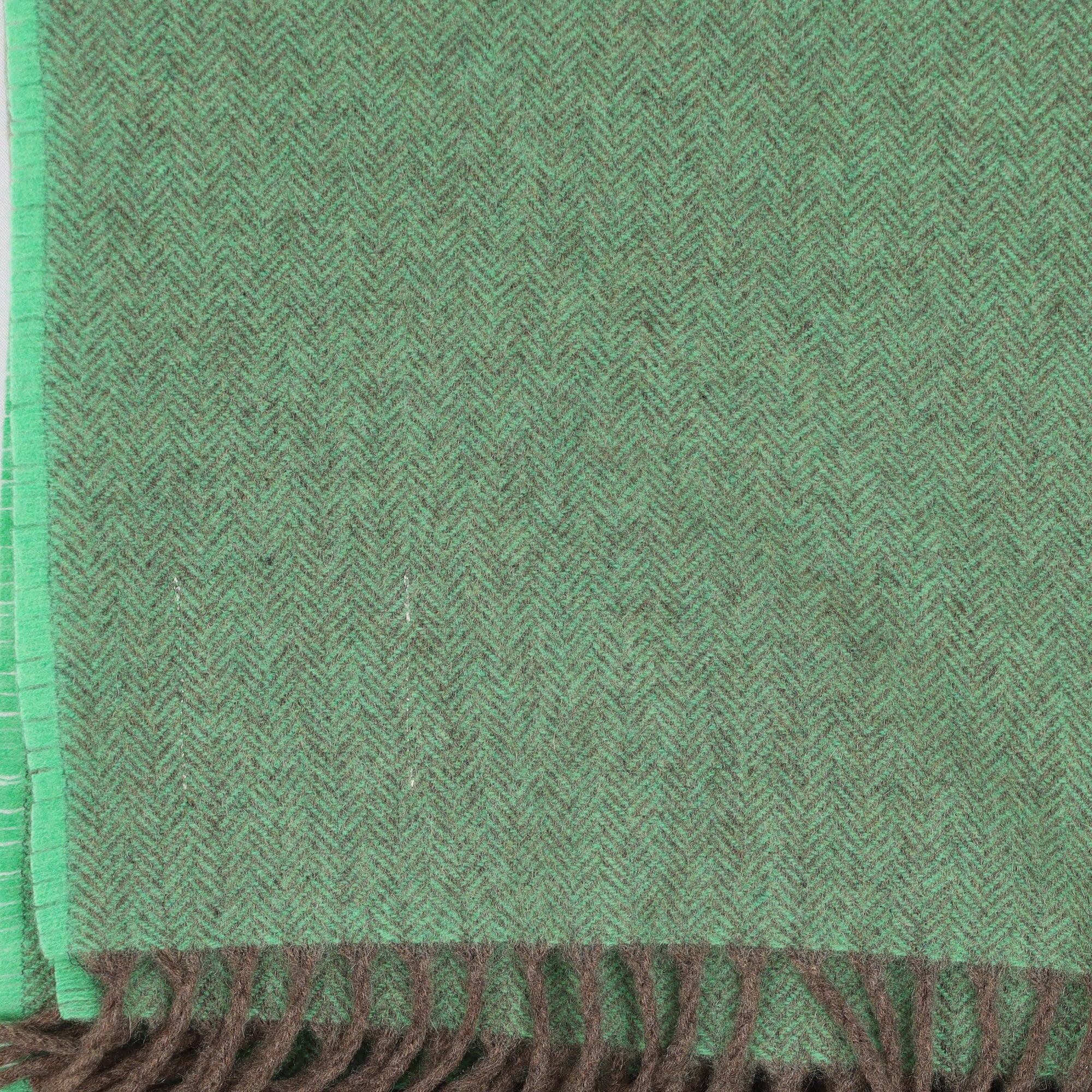 Brand New English Bright Peppermint and Mocha Herringbone Luxury Woven Cashmere Blanket