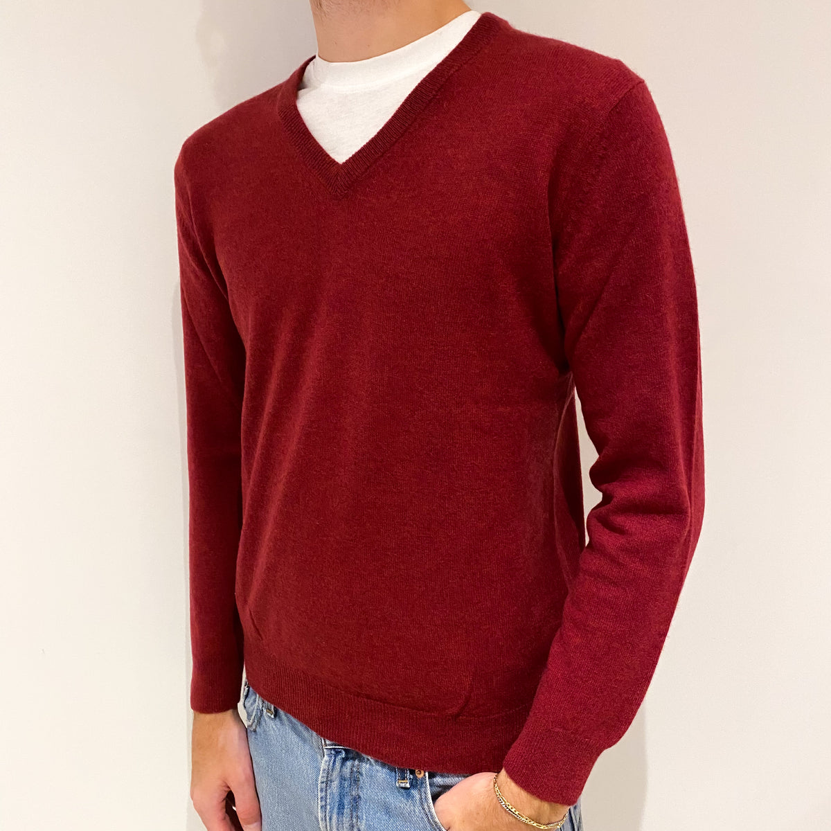 Men's Crimson Red Cashmere V-Neck Jumper Medium