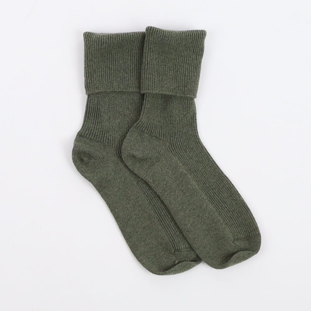 Brand New Scottish Khaki Green Ladies Cashmere Every Day Socks
