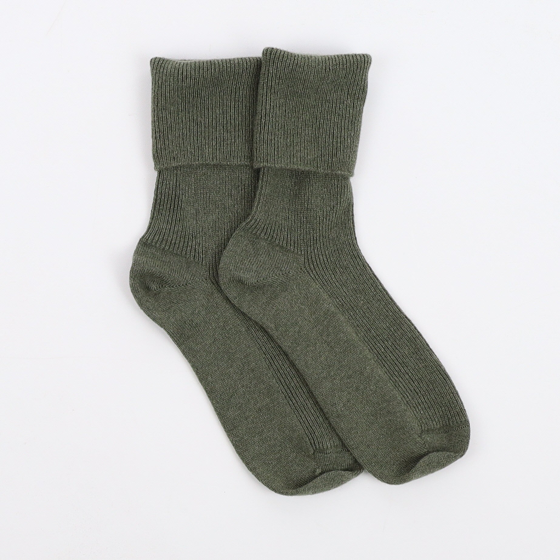 Brand New Scottish Khaki Green Ladies Cashmere Every Day Socks