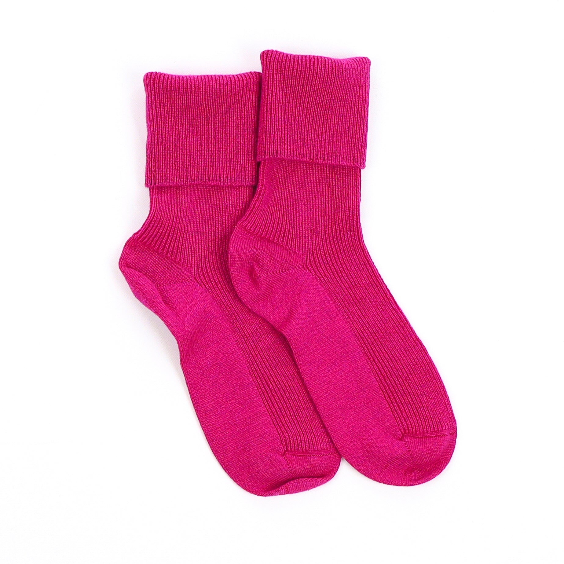 Brand New Scottish Cherry Pink Ladies Cashmere Every Day Socks