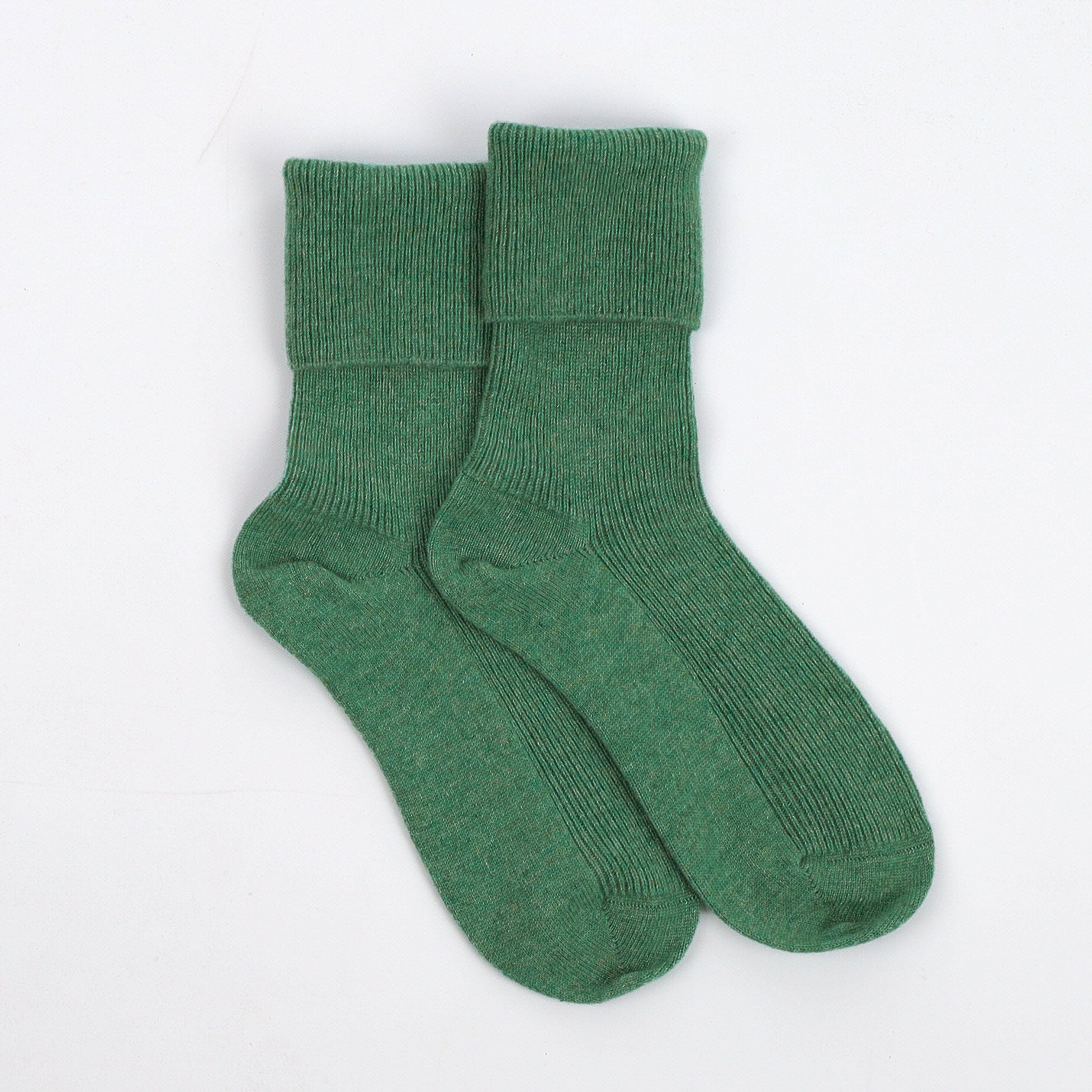 Brand New Scottish Apple Green Ladies Cashmere Every Day Socks