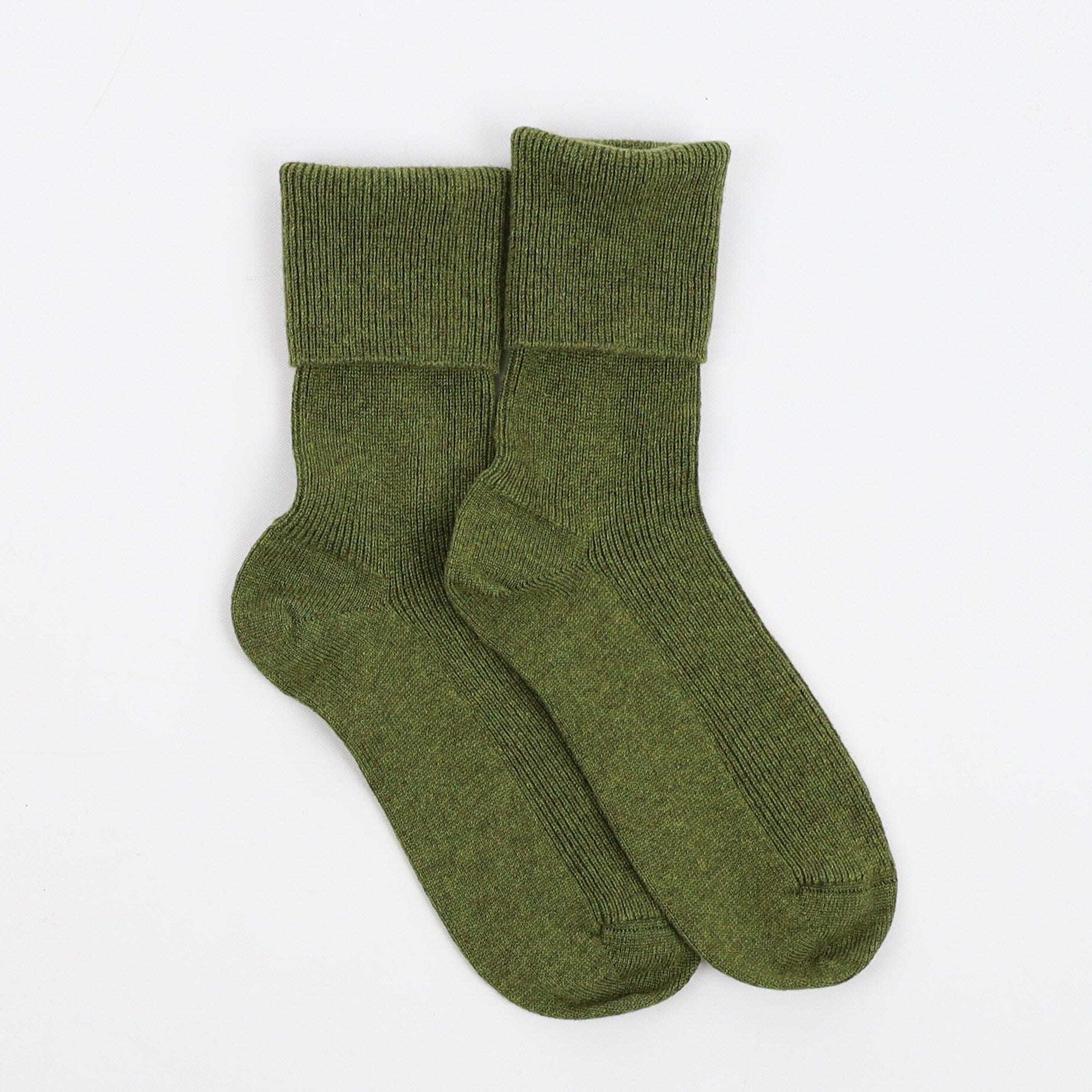 Brand New Scottish Moss Green Ladies Cashmere Every Day Socks