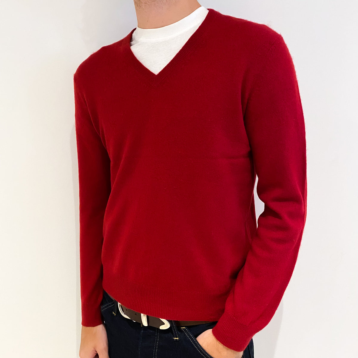 Men's Crimson Red Cashmere V-Neck Jumper Medium