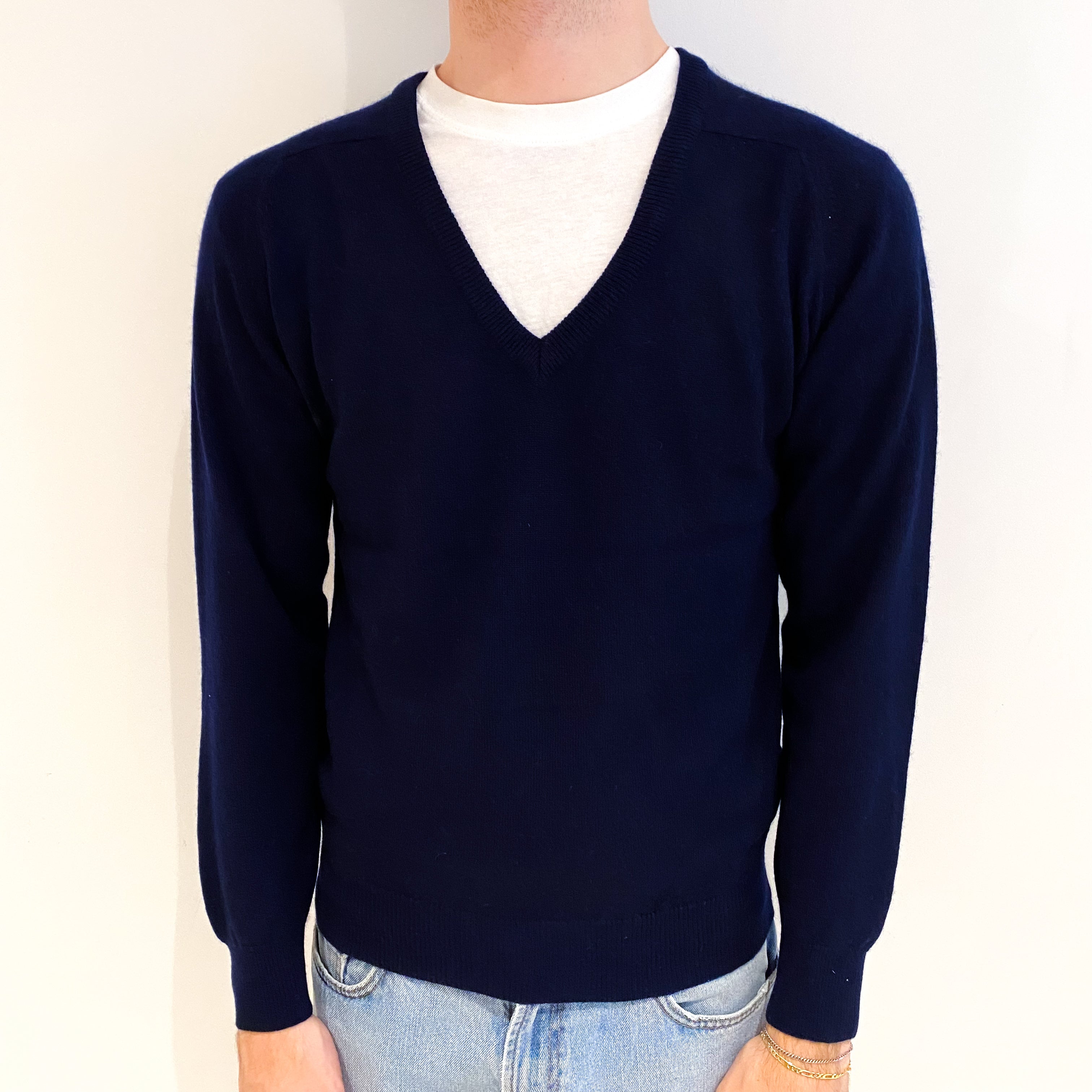 Men's Navy Blue Cashmere V Neck Jumper Medium