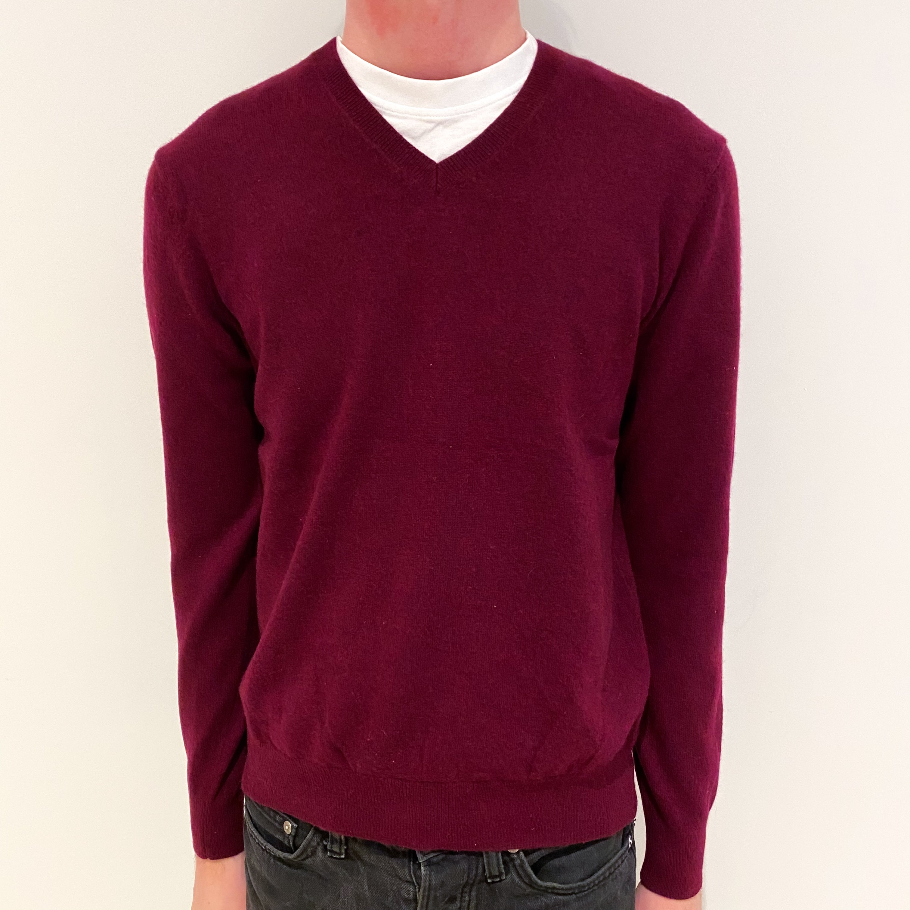 Men's Mulberry Red Cashmere V Neck Jumper Small