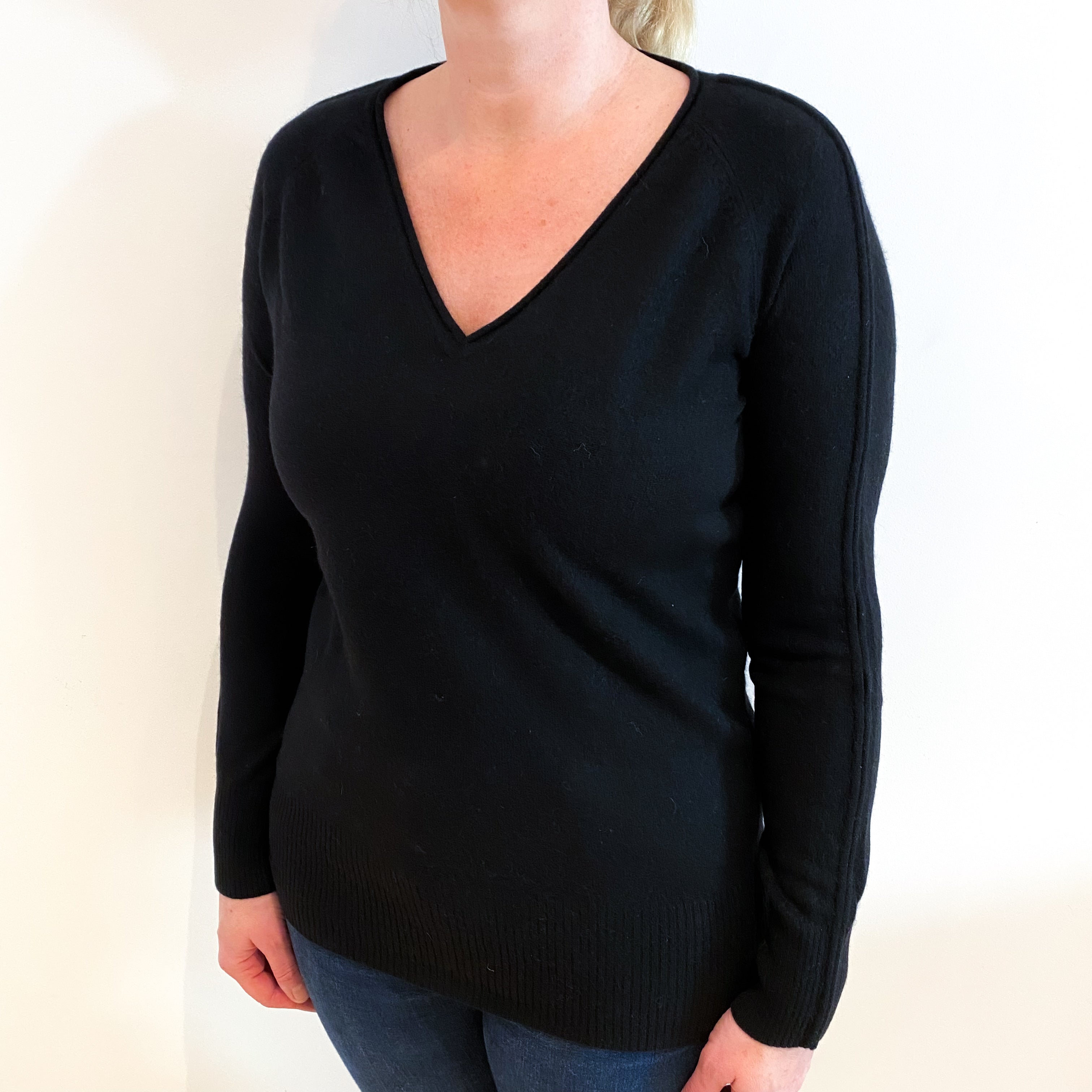Black Cashmere V Neck Jumper Large