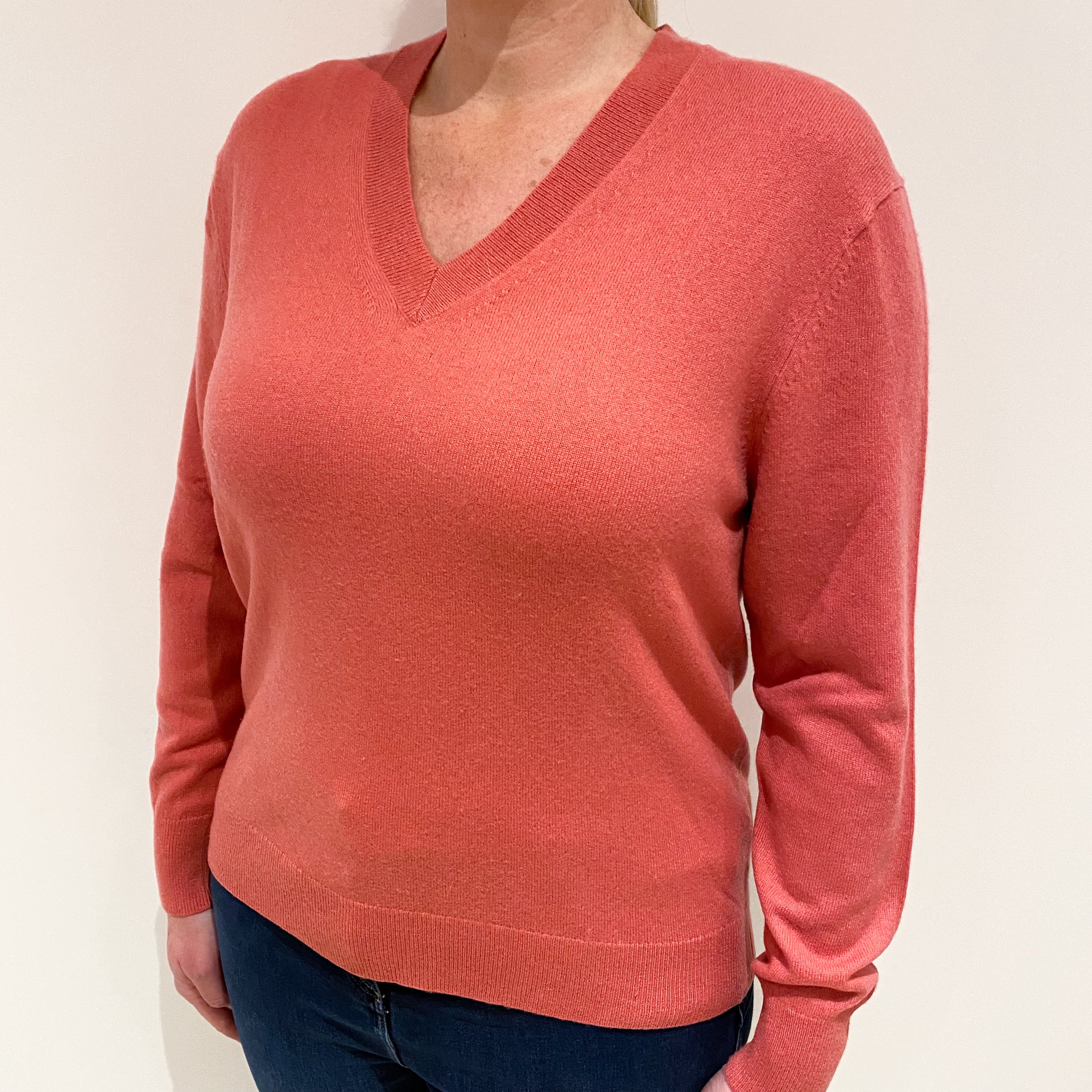Loganberry Pink Cashmere V-Neck Jumper Large