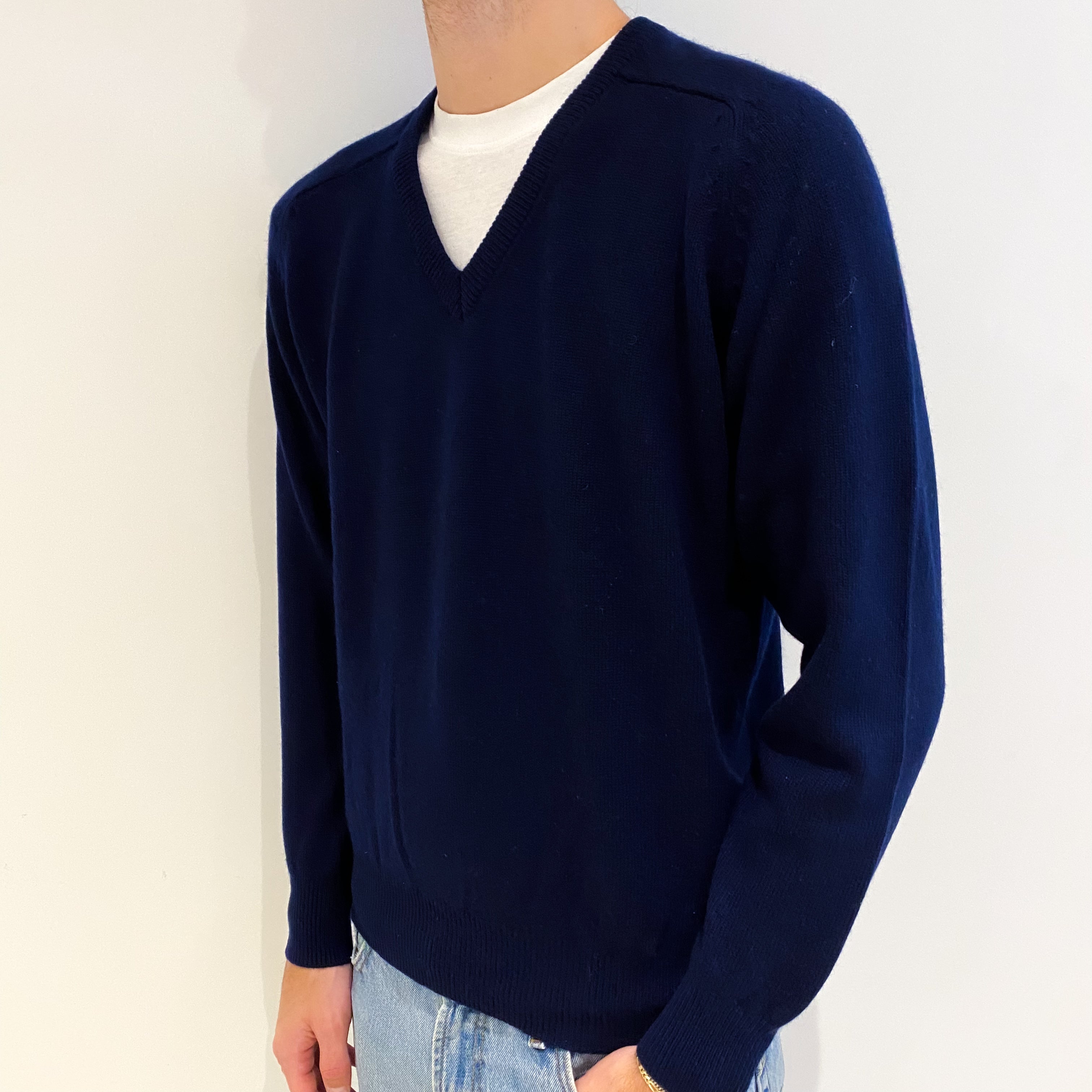Men's Navy Blue Cashmere V Neck Jumper Large