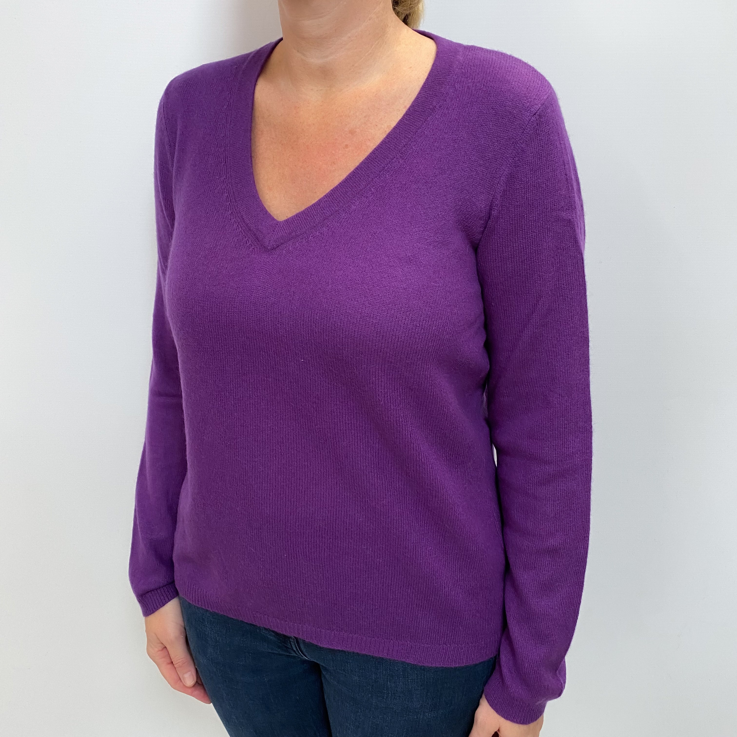 Pansy Purple Cashmere V Neck Jumper Large