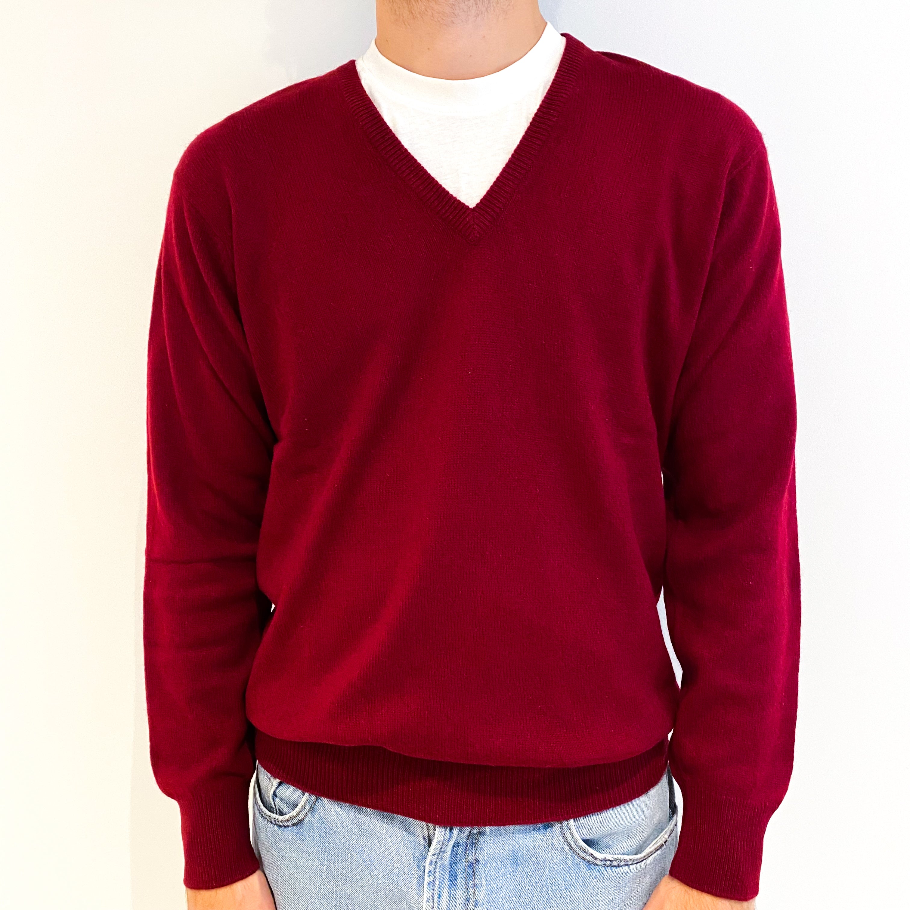 Men's Vintage Deep Red Cashmere V-Neck Jumper Large